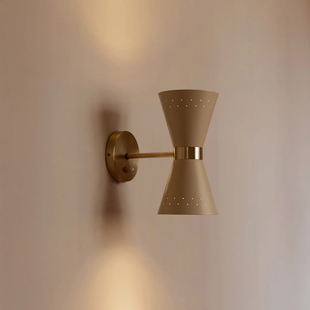 Collector vegglampe