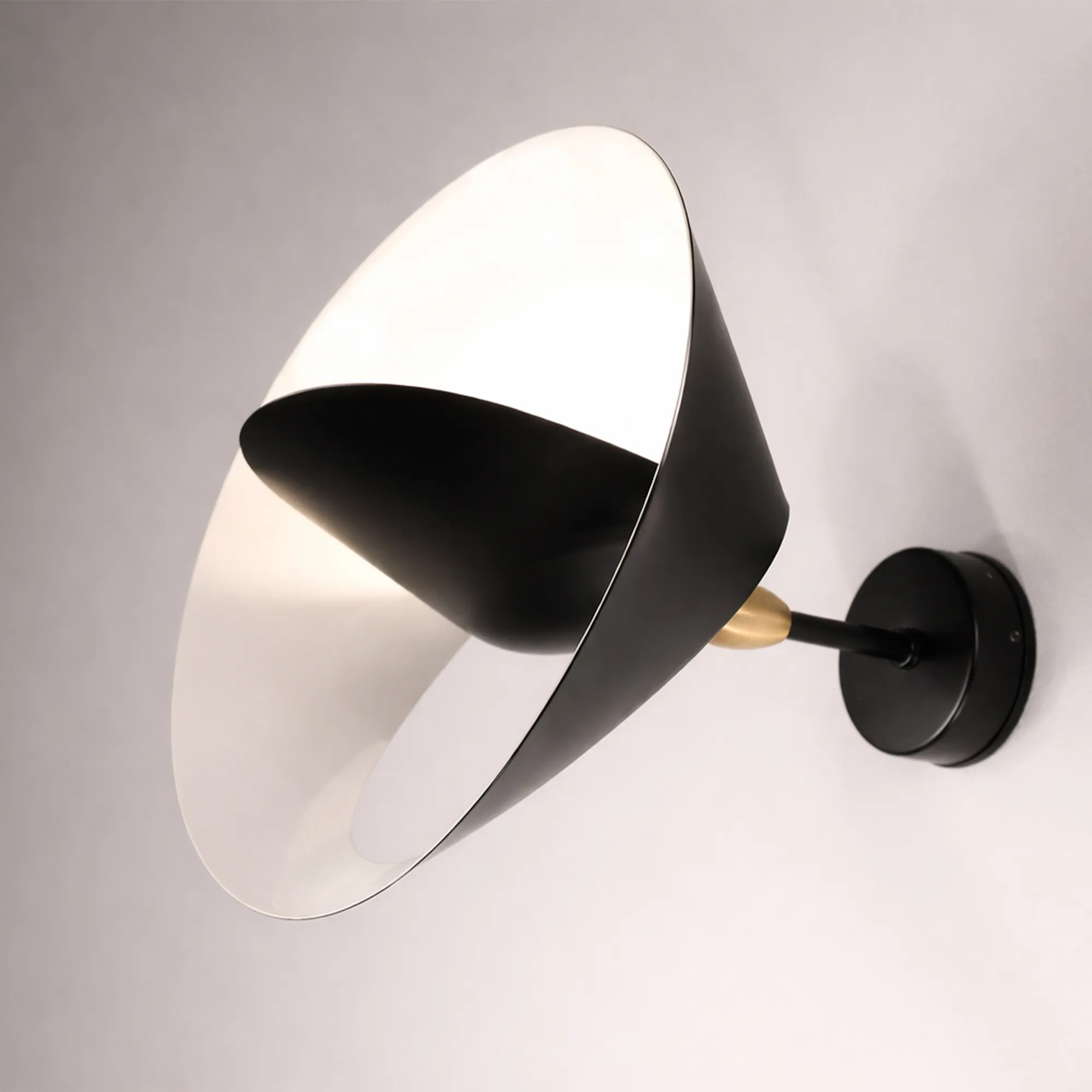 Saturn vegglampe - 2
