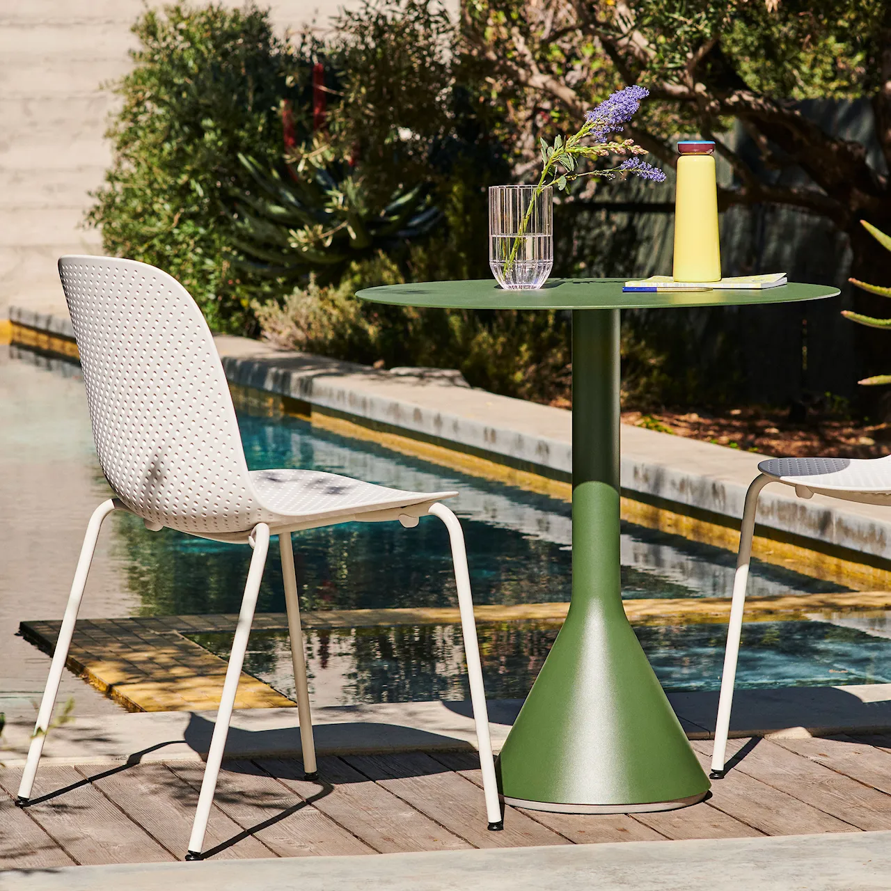 Palissade Cone Table 90 cm Olive