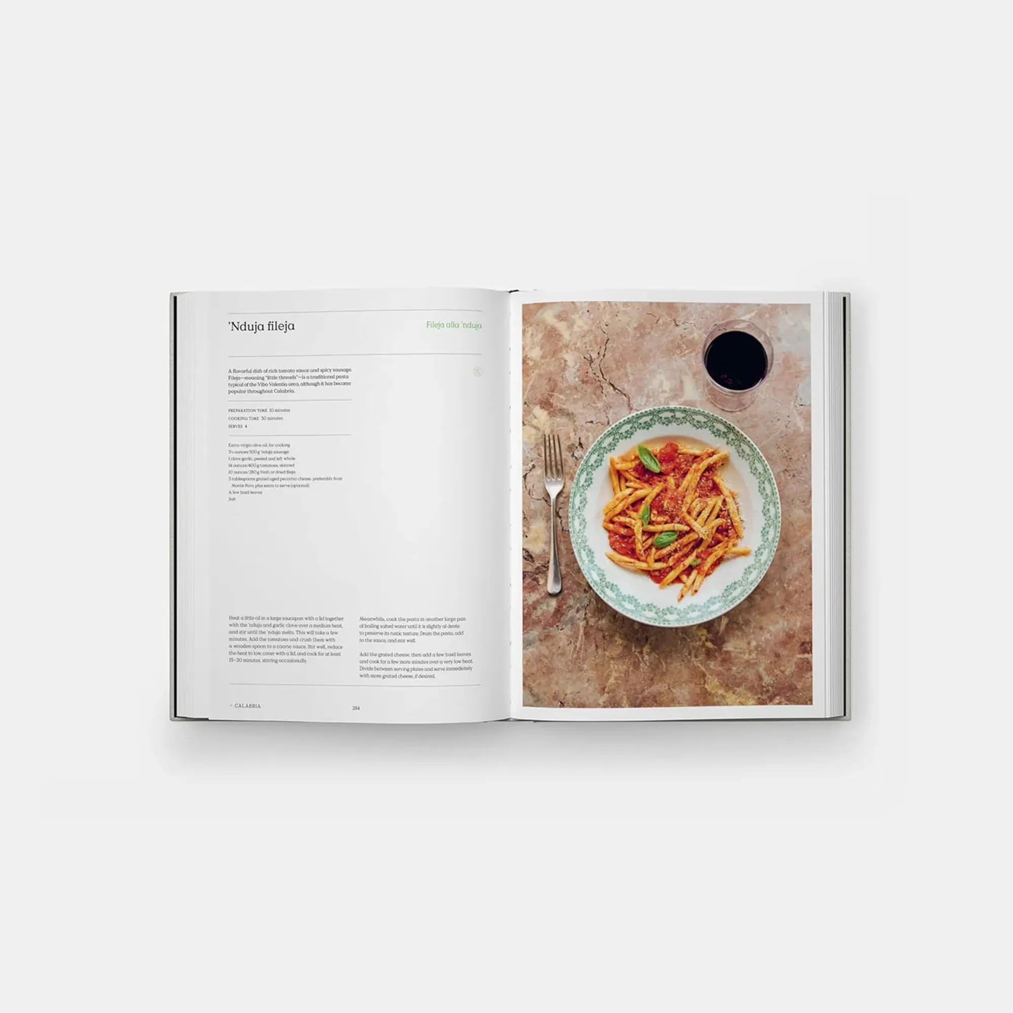 The Regional Italian Cookbook - Recipes from The Silver Spoon kokeboken - 4