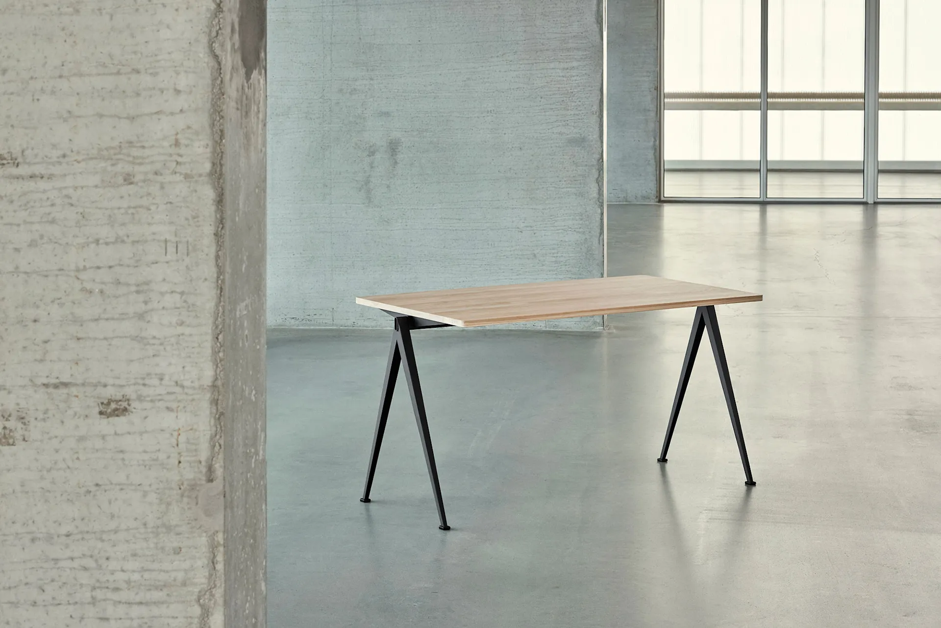 Pyramid Table 01 140x75 cm - HAY - NO GA