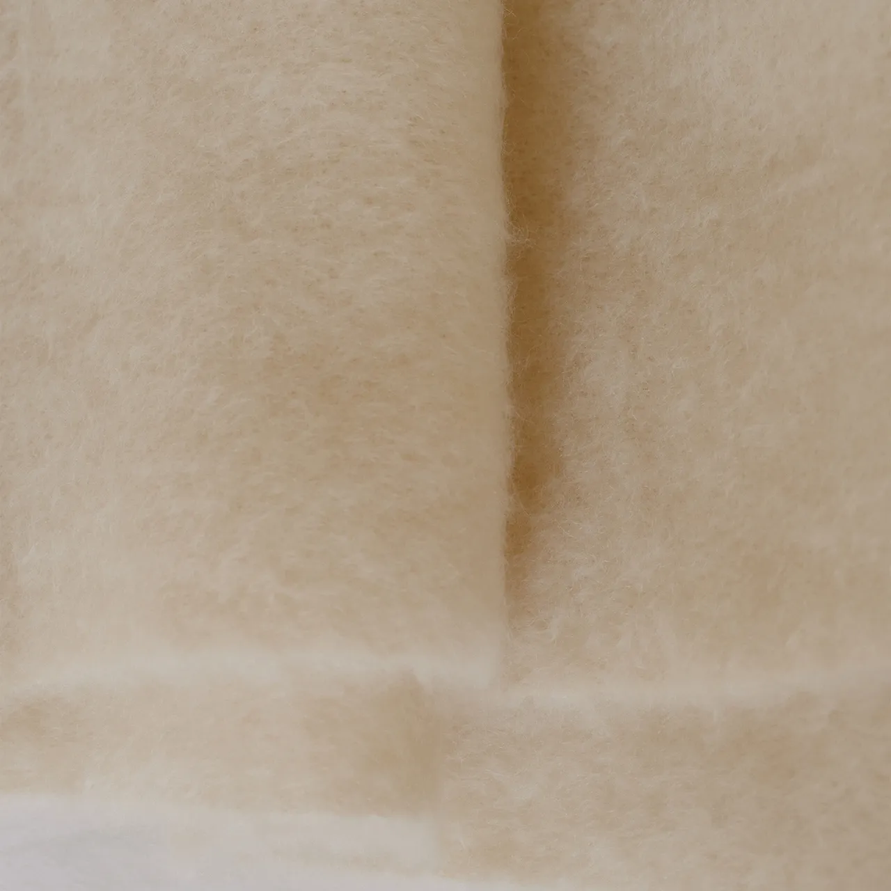 Mohair Ivory ullteppe