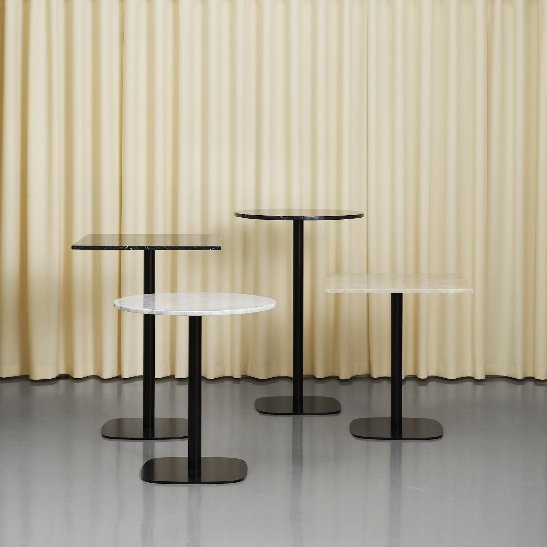 Form Café Table 60 x 60 cm - Normann Copenhagen - NO GA