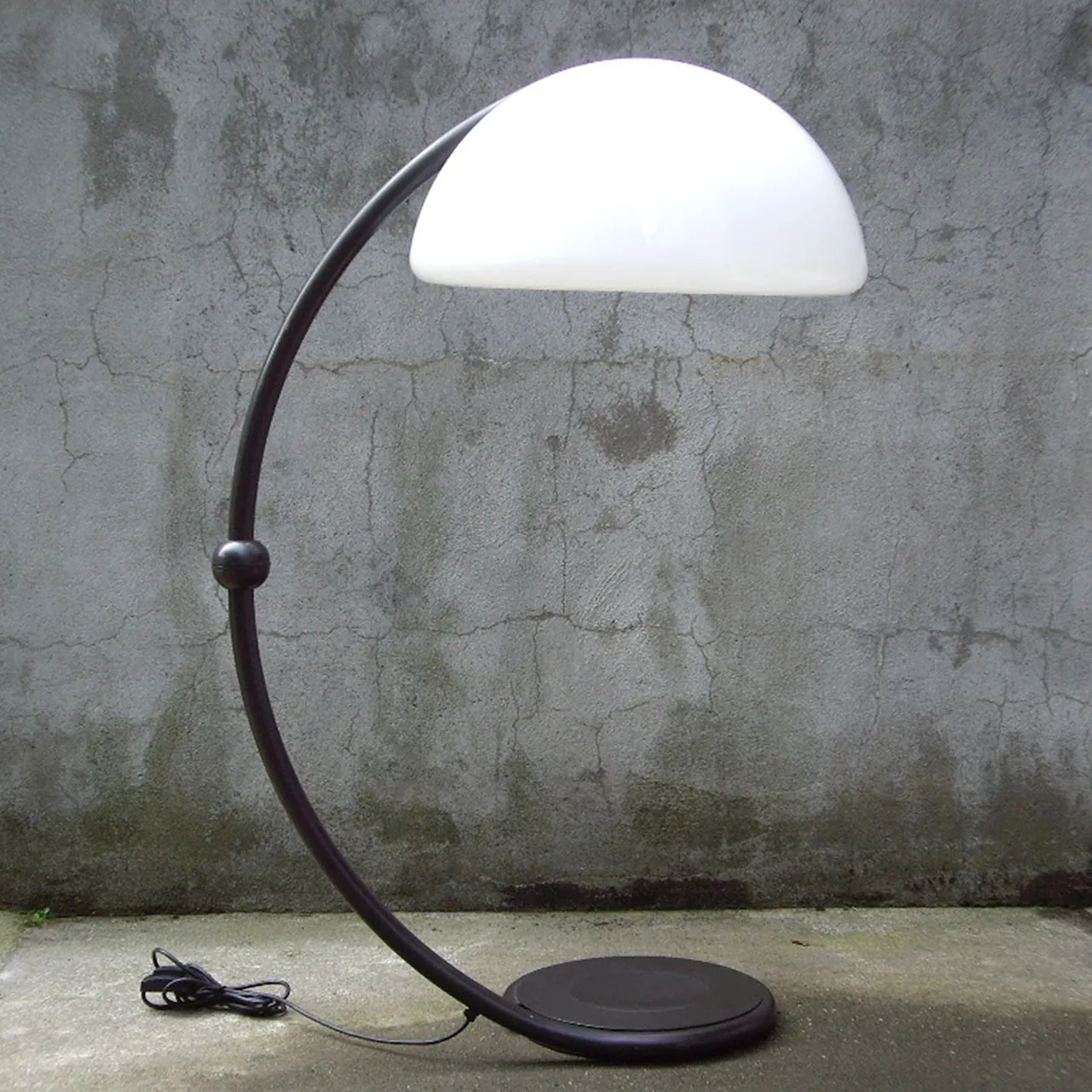 Serpentine Floor Lamp