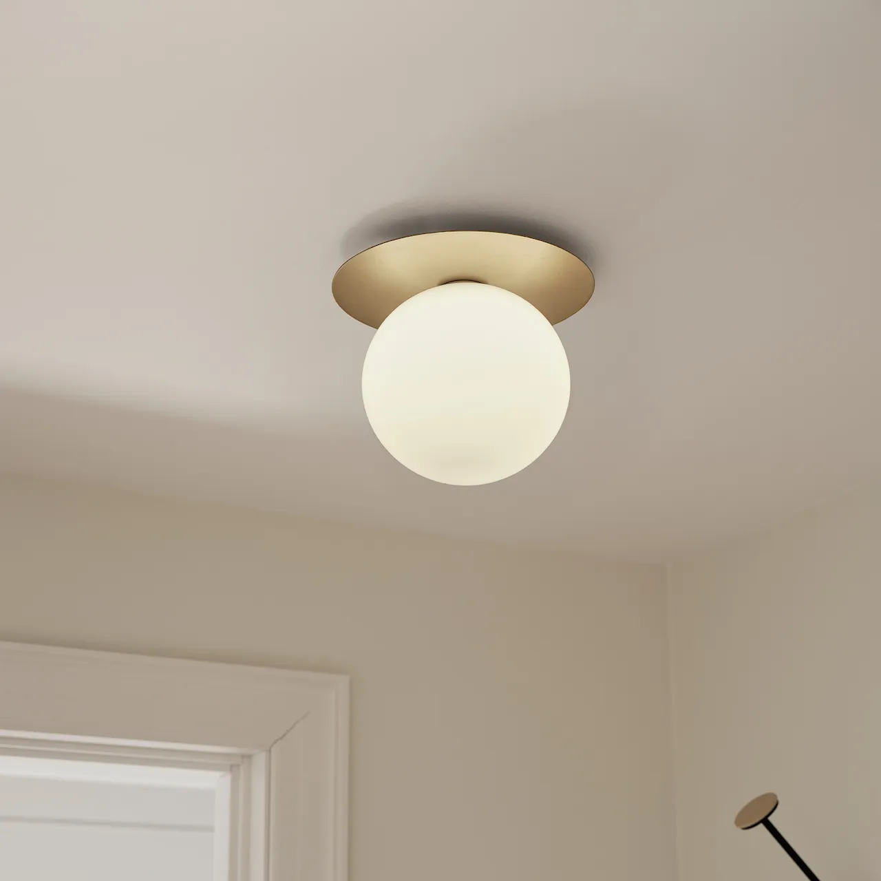 Liila 1 Large vegg- og taklampe