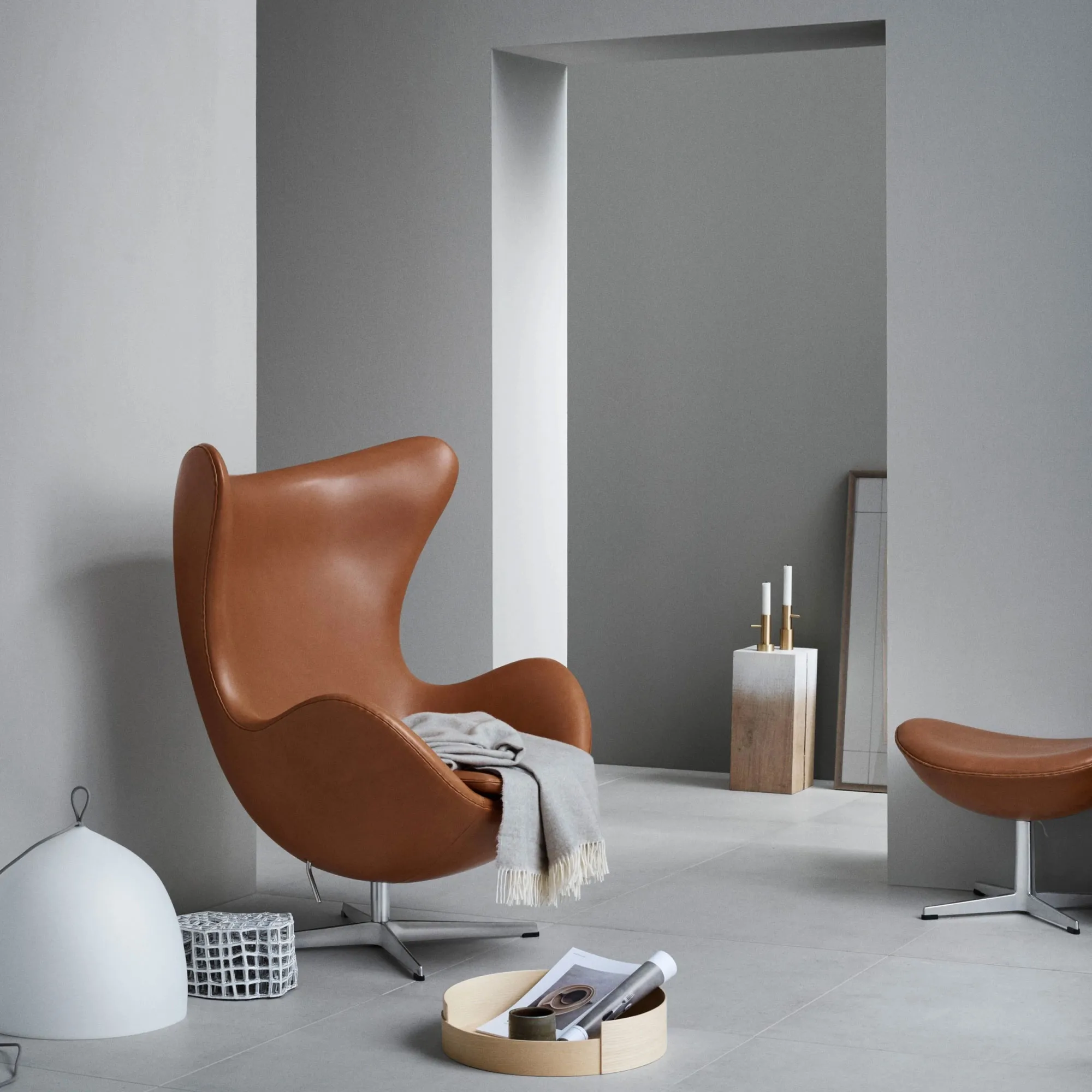 3316 Egget lenestol Satin Polished - 3