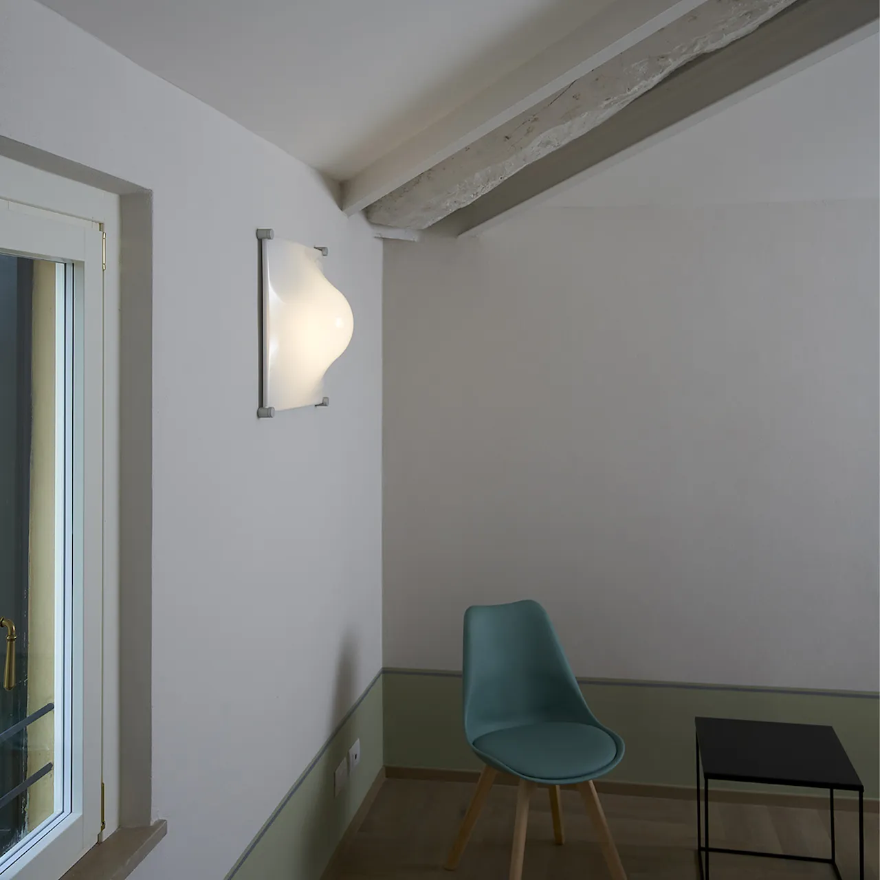 Bolla 2760 tak- og vegglampe