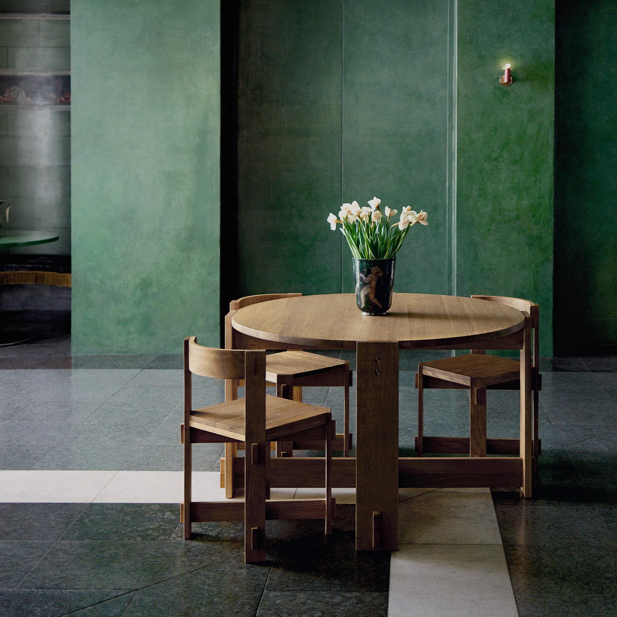 NMNG Chair - 16