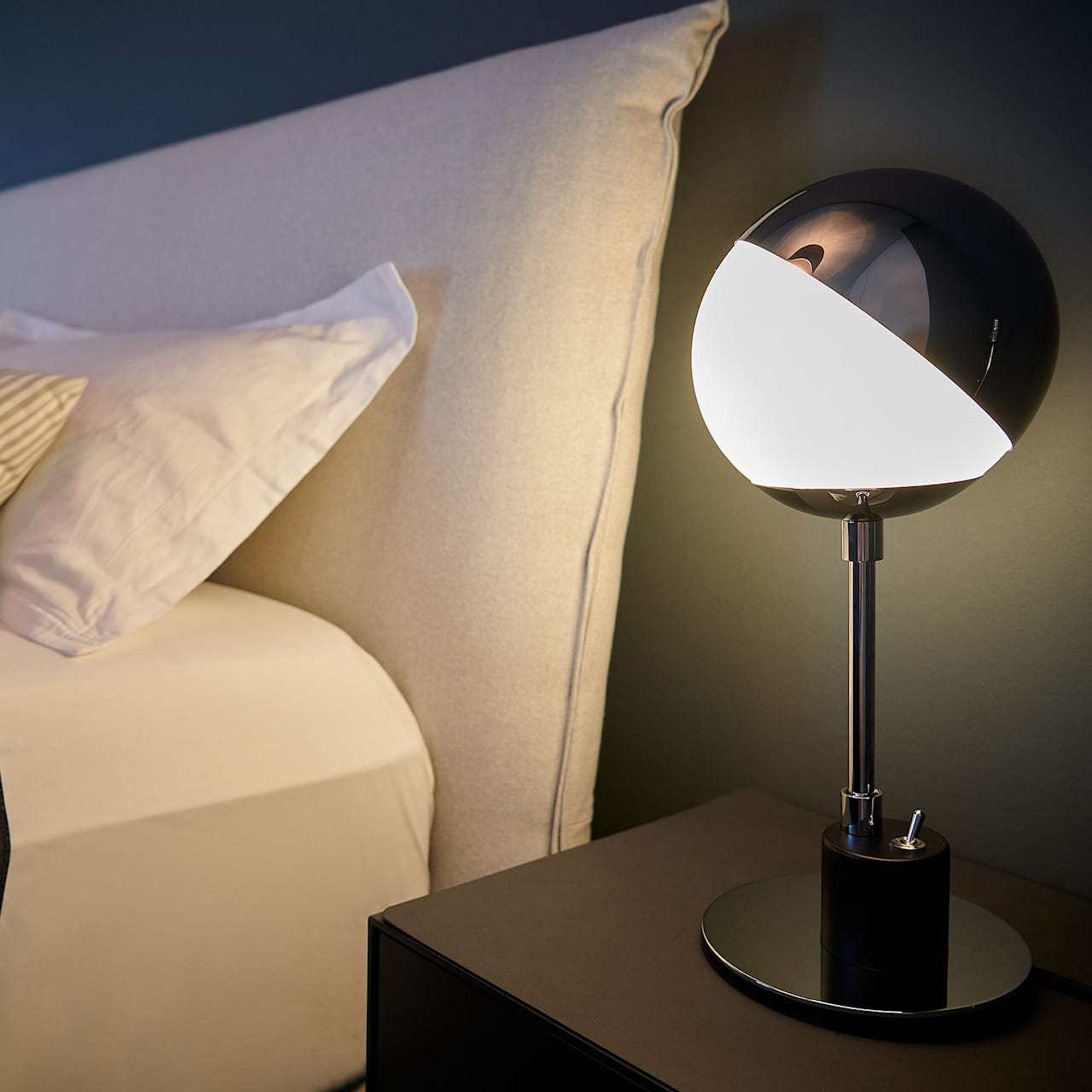 Bauhaus Table Lamp SF 28