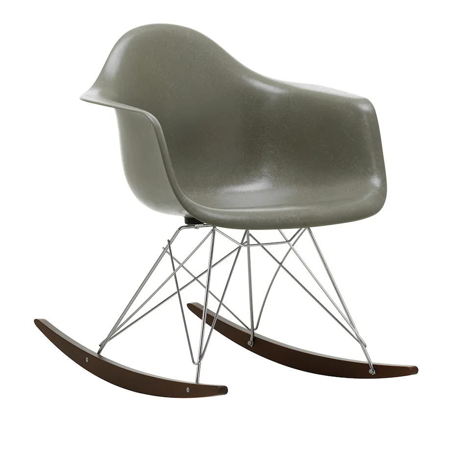 Eames Fiberglass Armchair RAR gyngestol Chrome/Dark Maple