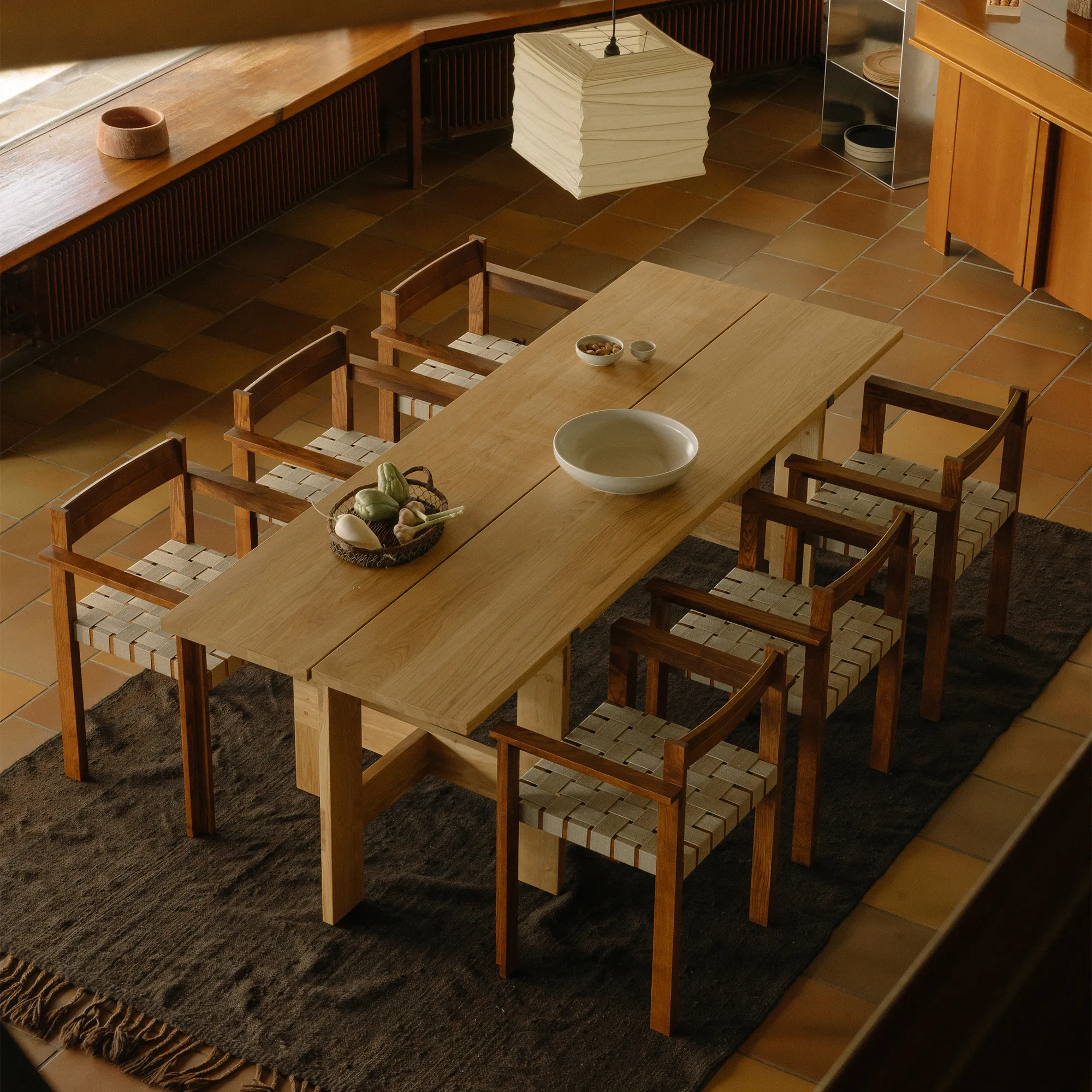 Symmetry Armrest Chair spisestuestol - 10