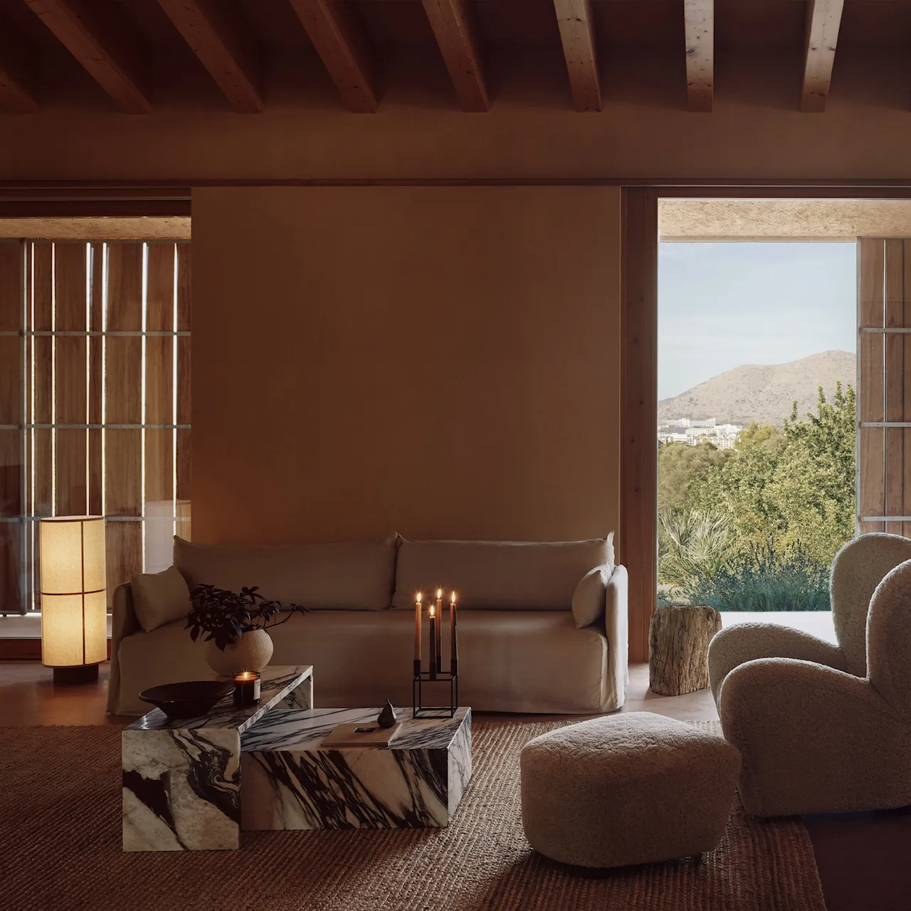 Offset 2-seters sofa