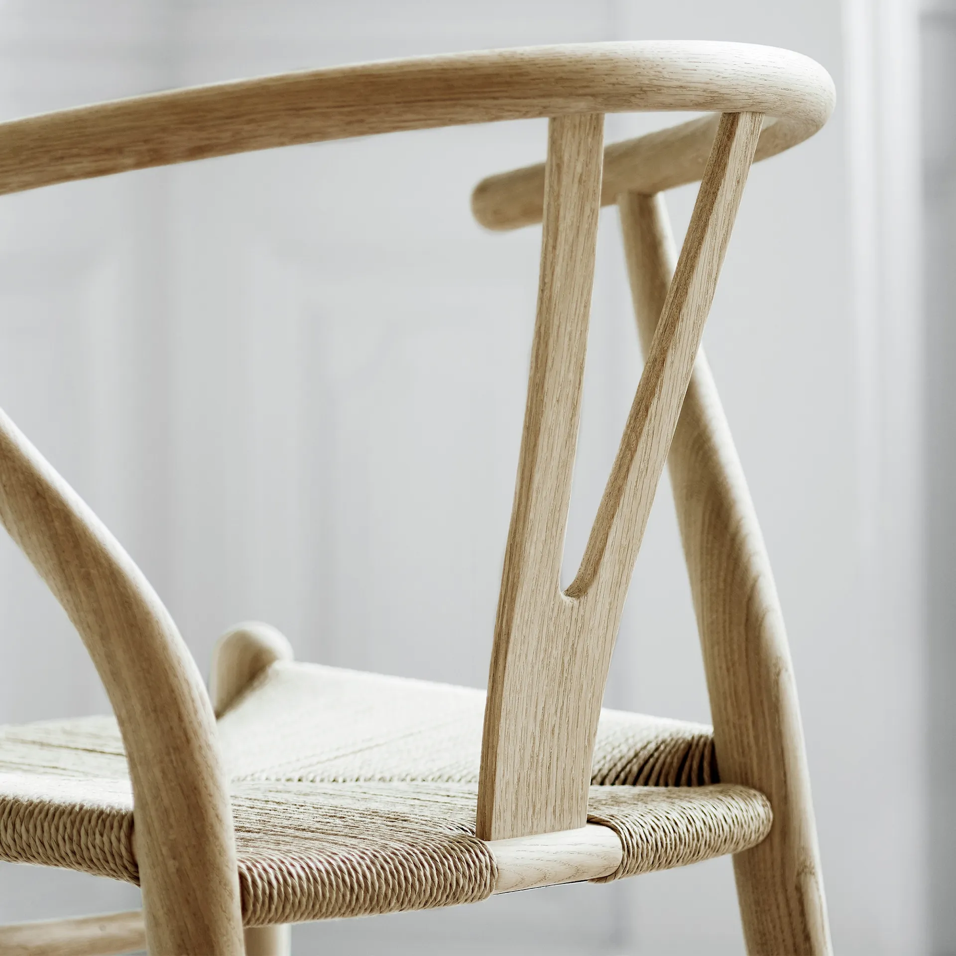 CH24 Y-stol - Eik/Naturfarget flettet papirsnor - Carl Hansen - Hans J. Wegner - NO GA