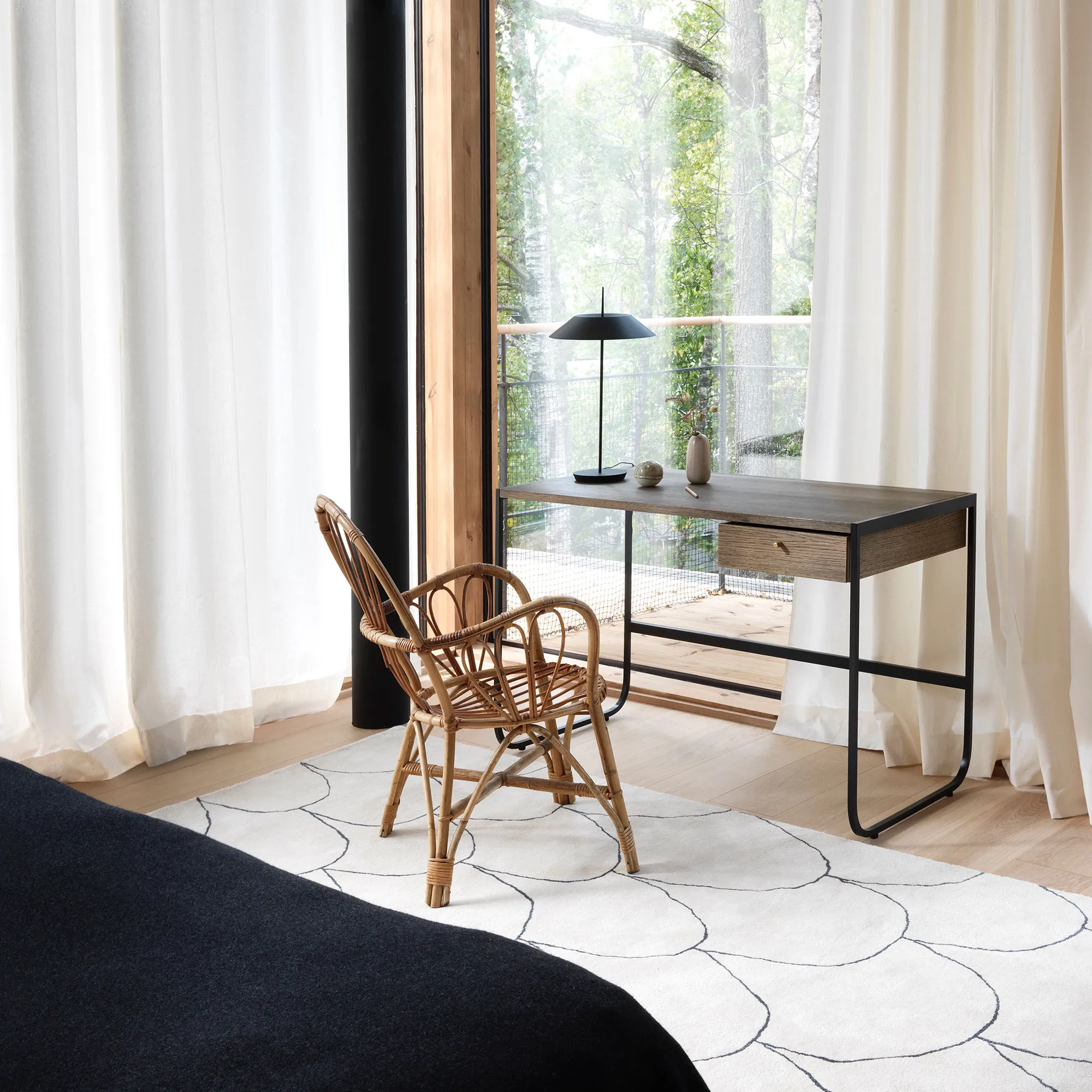 Tati Desk - 3