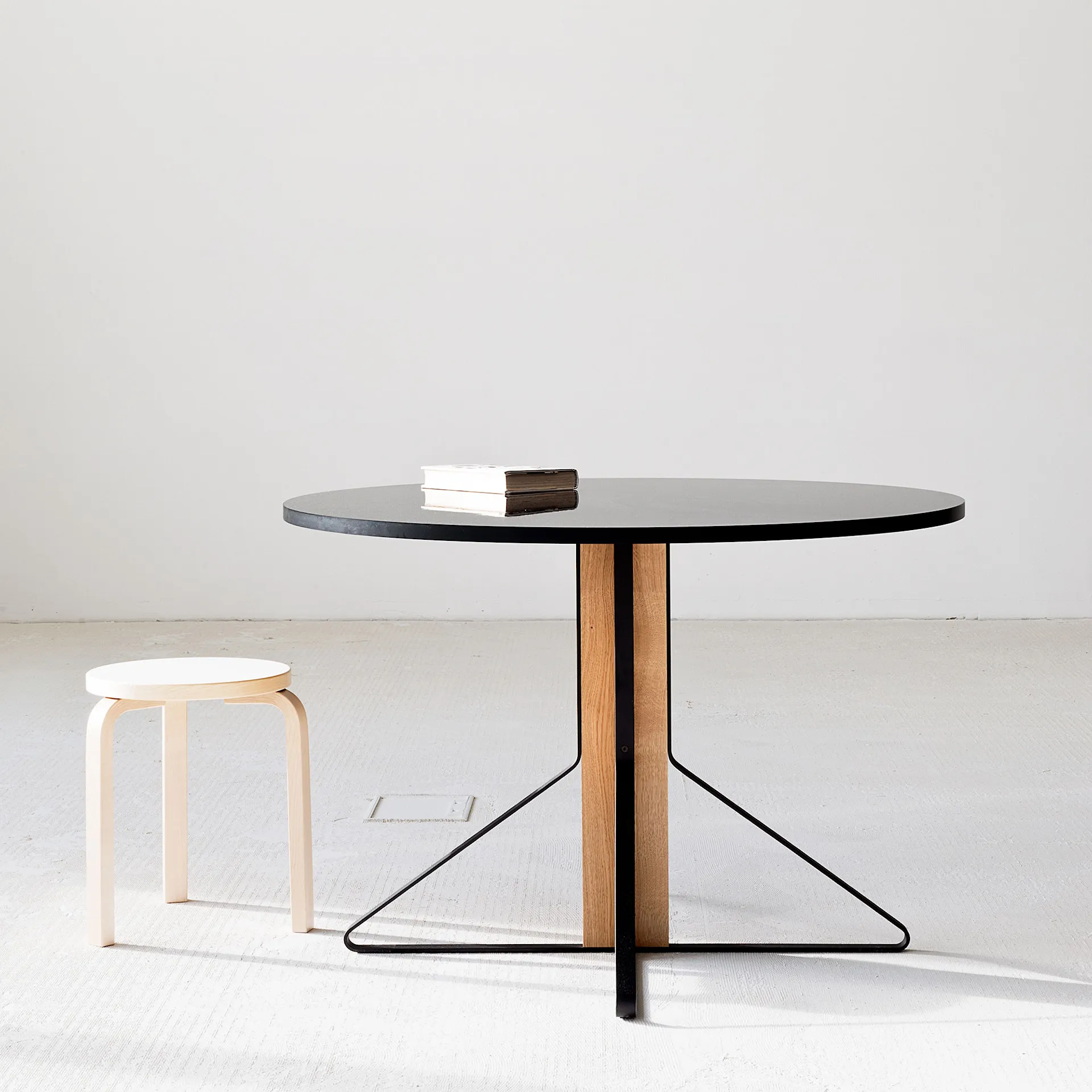 Kaari Bord REB 004 - Artek - Ronan & Erwan Bouroullec - NO GA