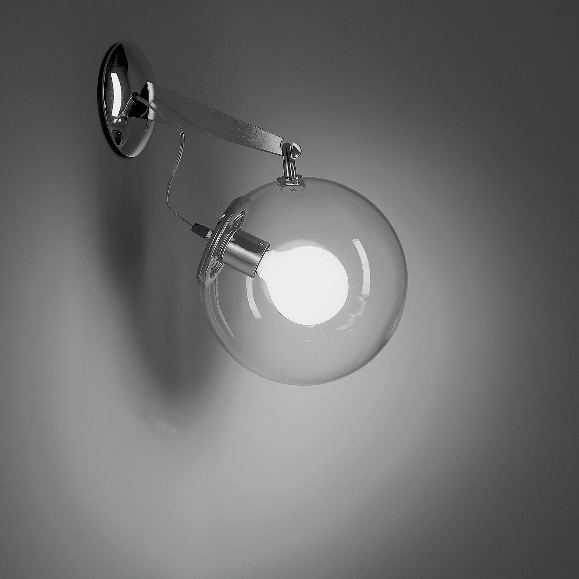 Miconos Vegglampe - Artemide - NO GA