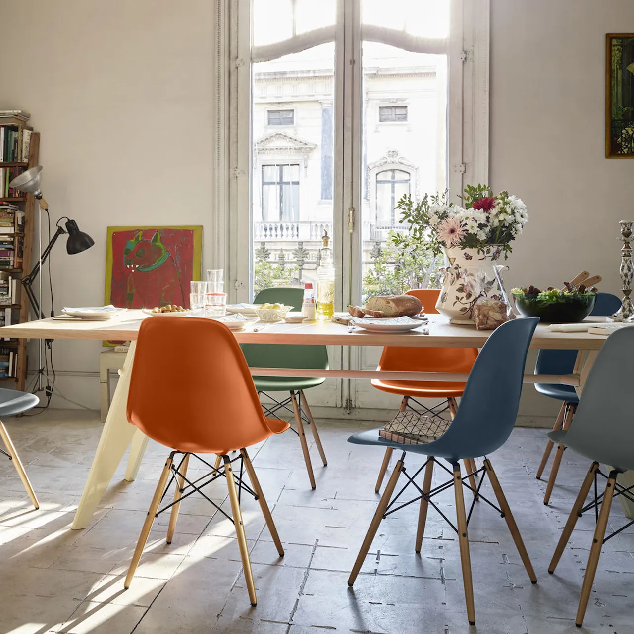 Eames Plastic Chair DSW - 03 Poppy Red - Dark Maple