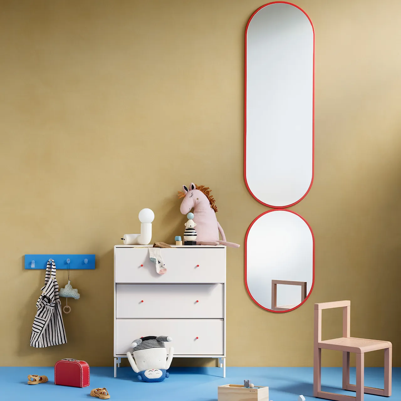 Figure Oval Mirror - Suspension Rail