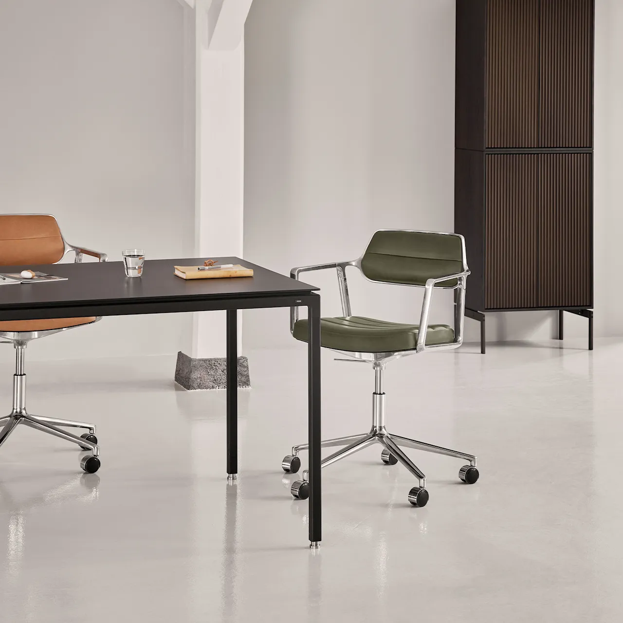 Vipp453+ kontorstol hjul