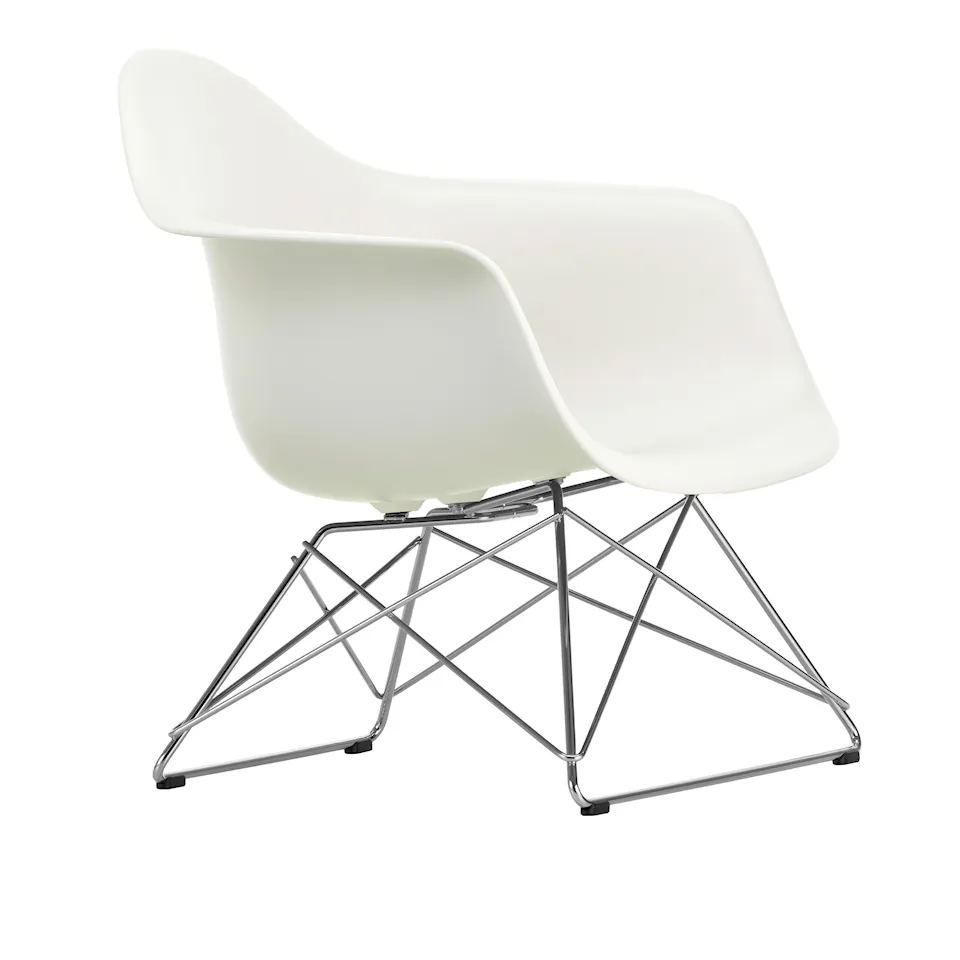 Eames RE Plastic Armchair LAR lenestol Chrome