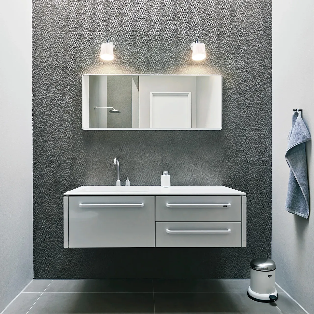 Vipp912 mellomstor veggspeil