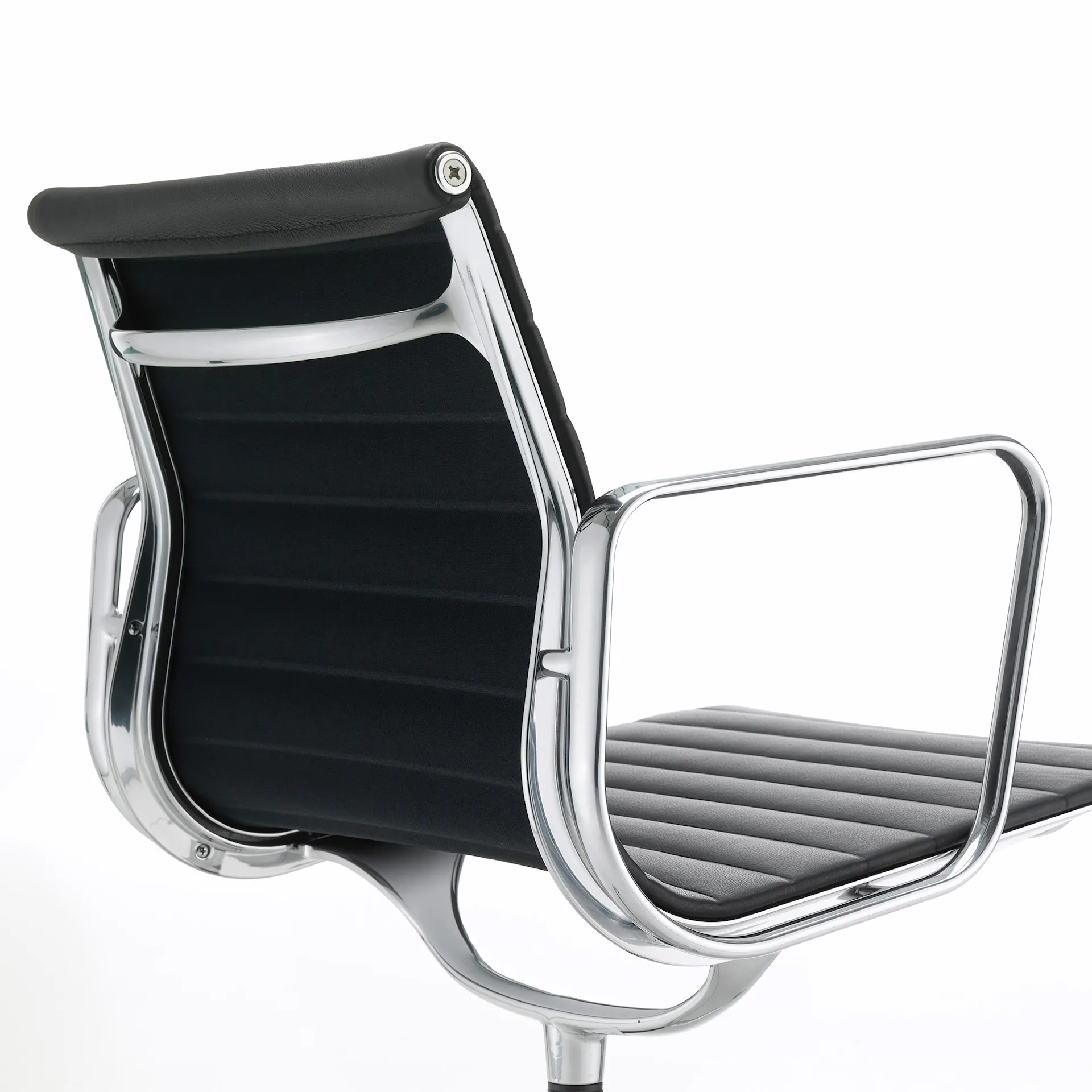 EA 108 skrivebordsstol Chrome - Vitra - Charles & Ray Eames - NO GA