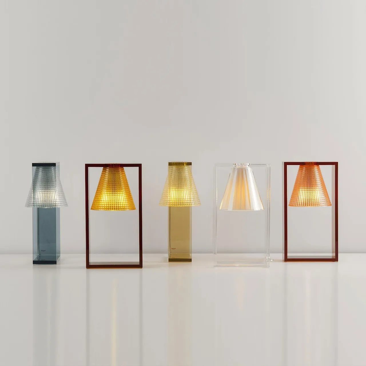 Light Air Table Lamp