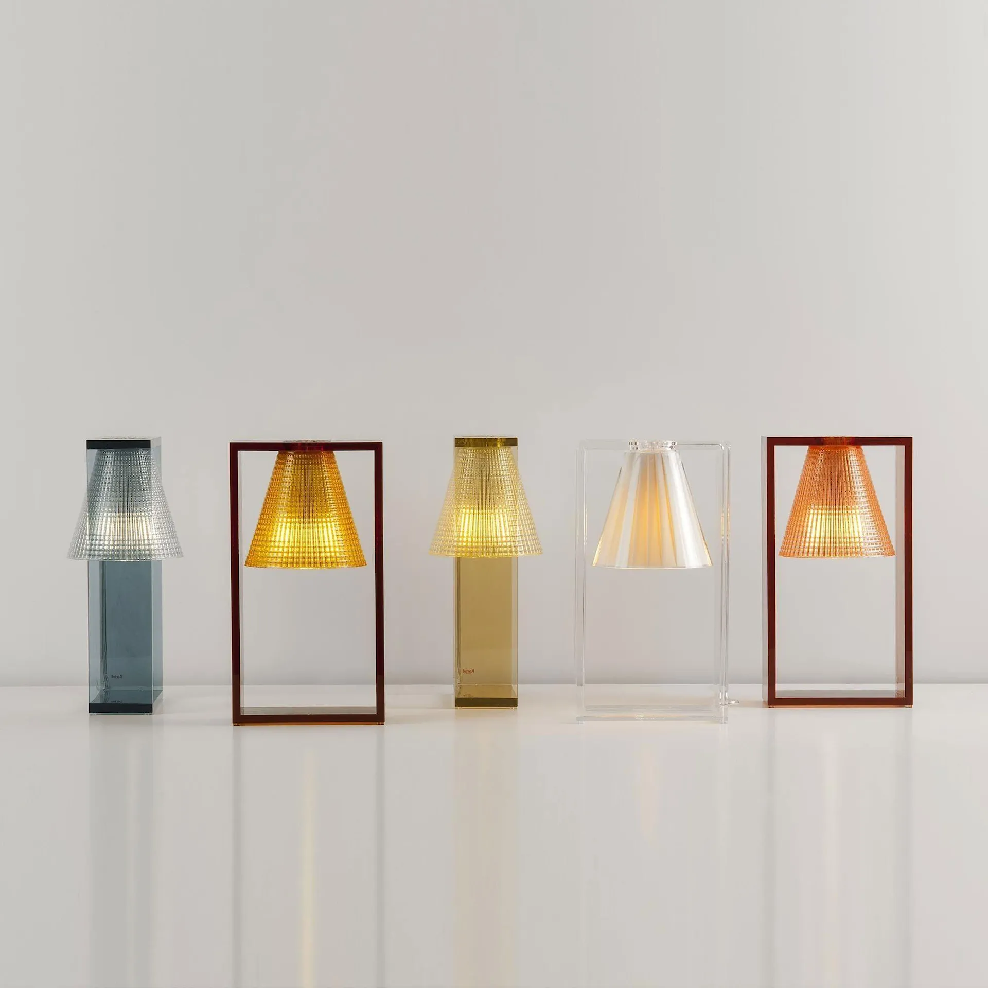 Light Air Table Lamp - Kartell - NO GA