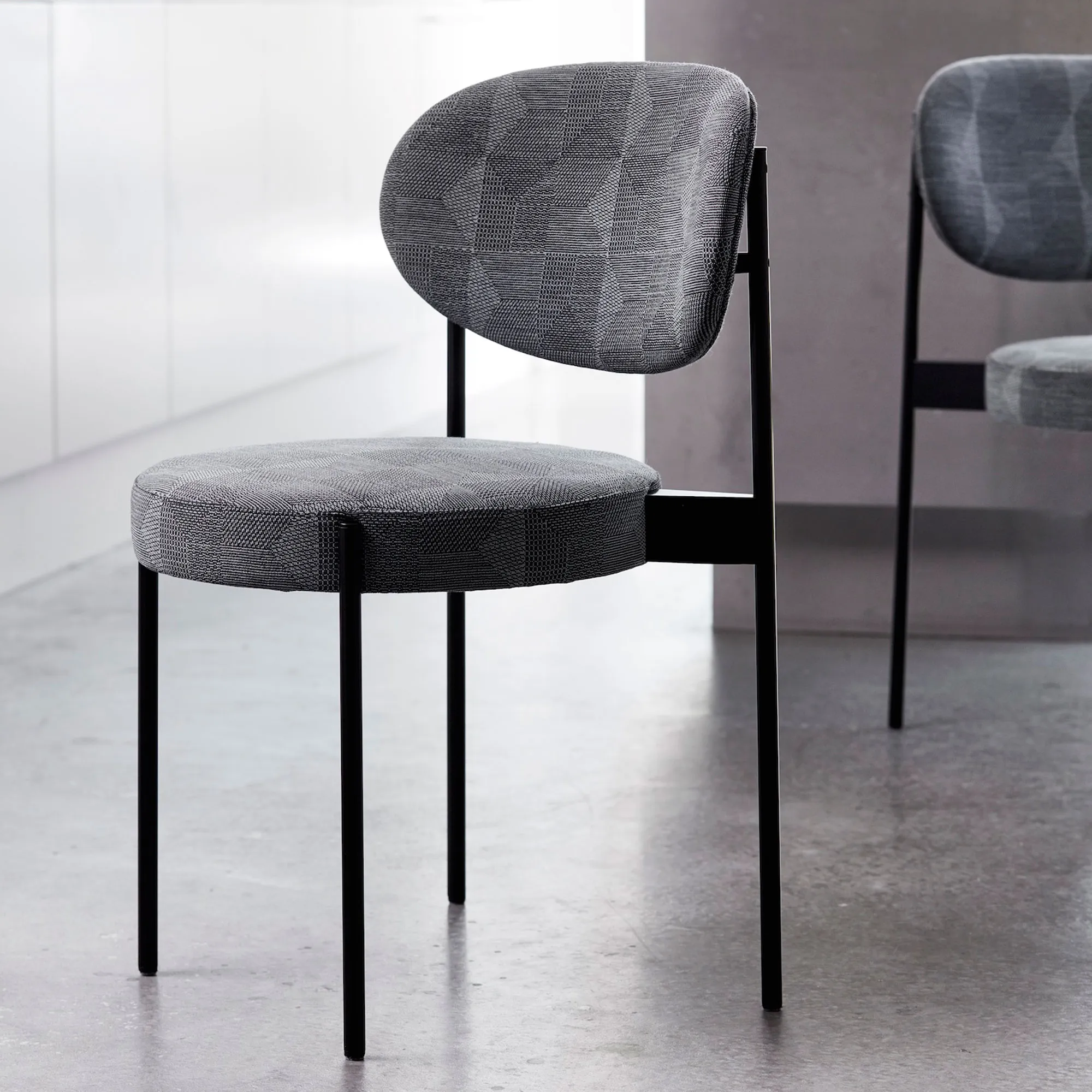 Series 430 Chair Black - 9