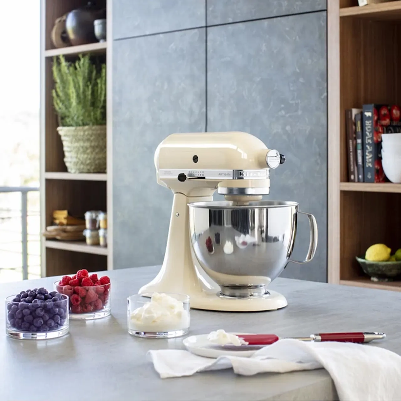 Artisan köksmaskin 4,8 L almond cream 5KSM125EAC