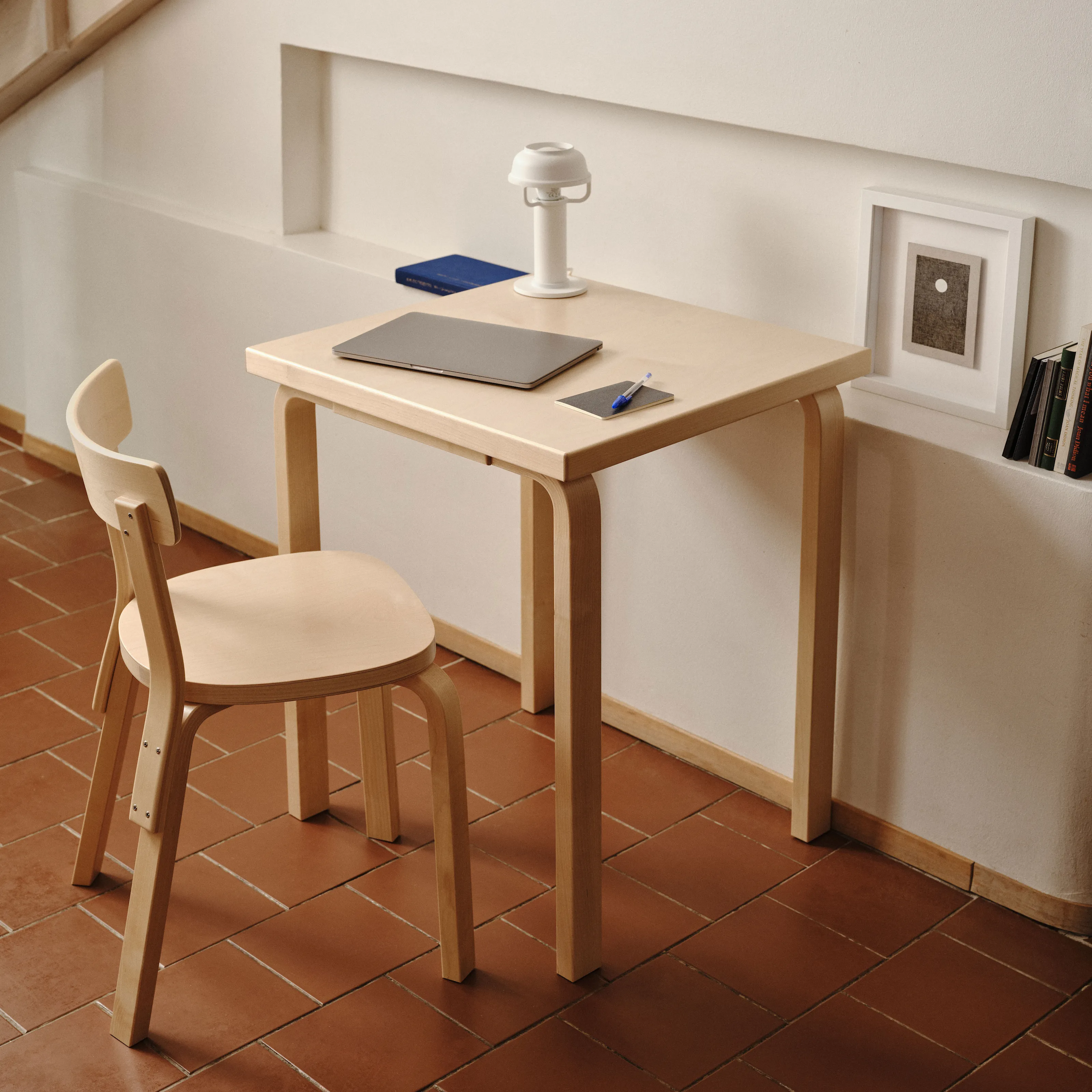 Aalto Table Square 80C spisebord - 2