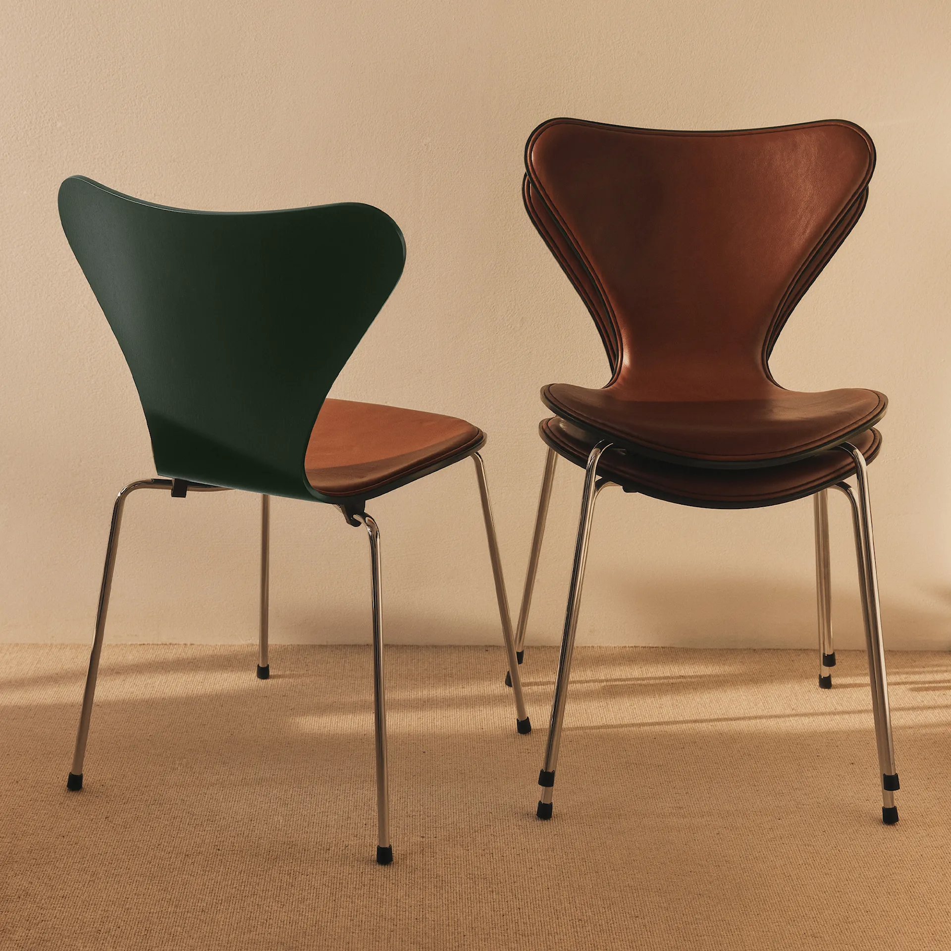 Series 7 Exclusive Edition Evergreen - Fritz Hansen - Arne Jacobsen - NO GA