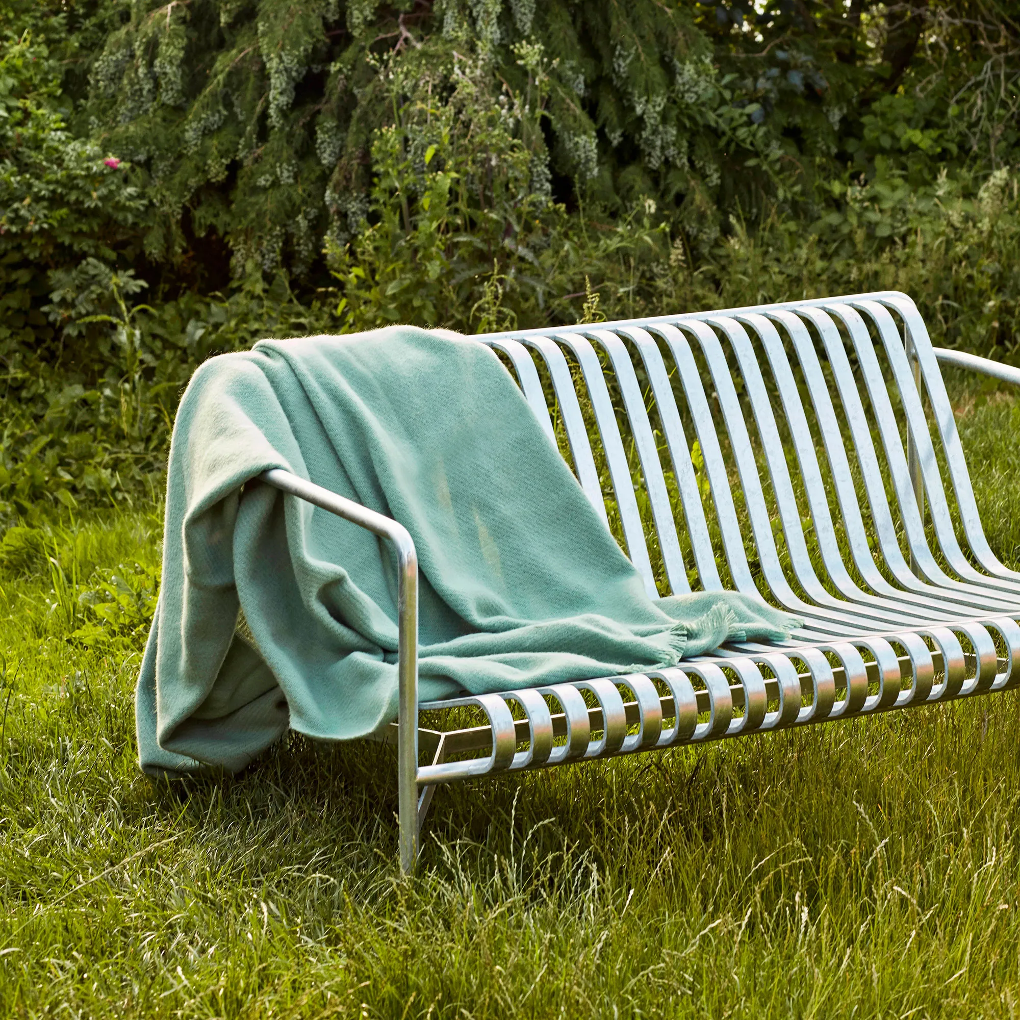 Palisade lounge sofa - 3