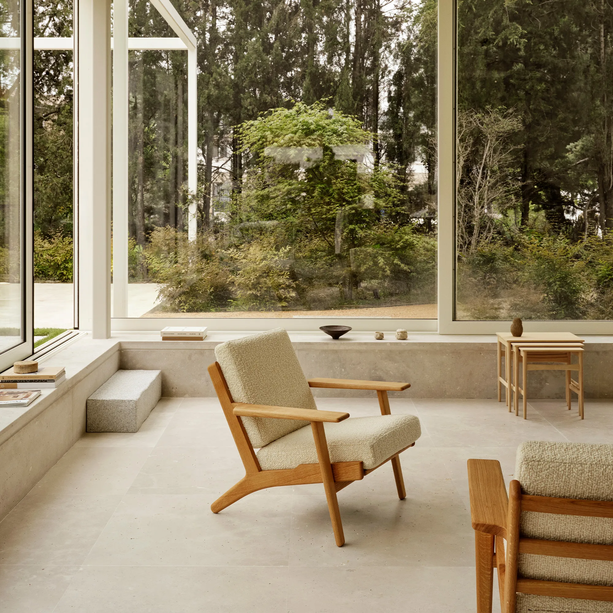 CH004 Nesting stablebordene