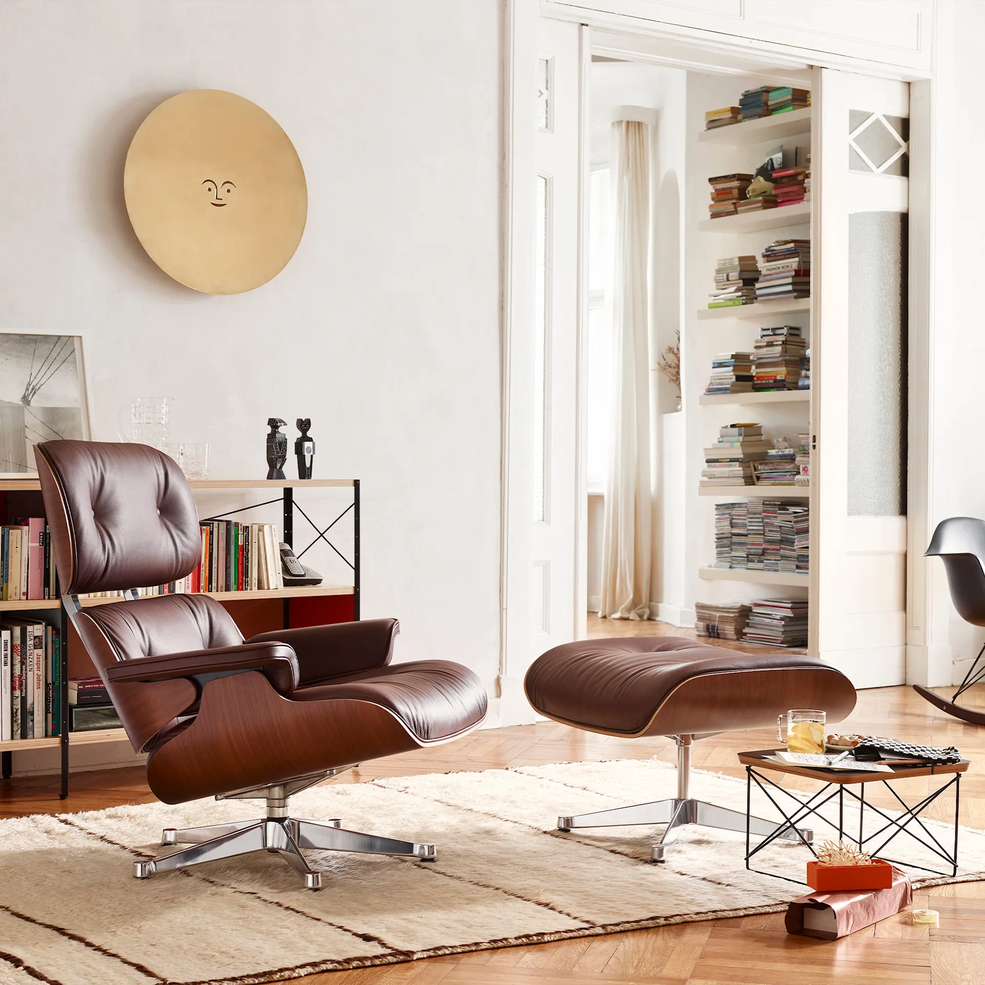 Eames Lounge Chair Black-pigmented Walnut Polished/Black lenestol - Vitra - Charles & Ray Eames - NO GA