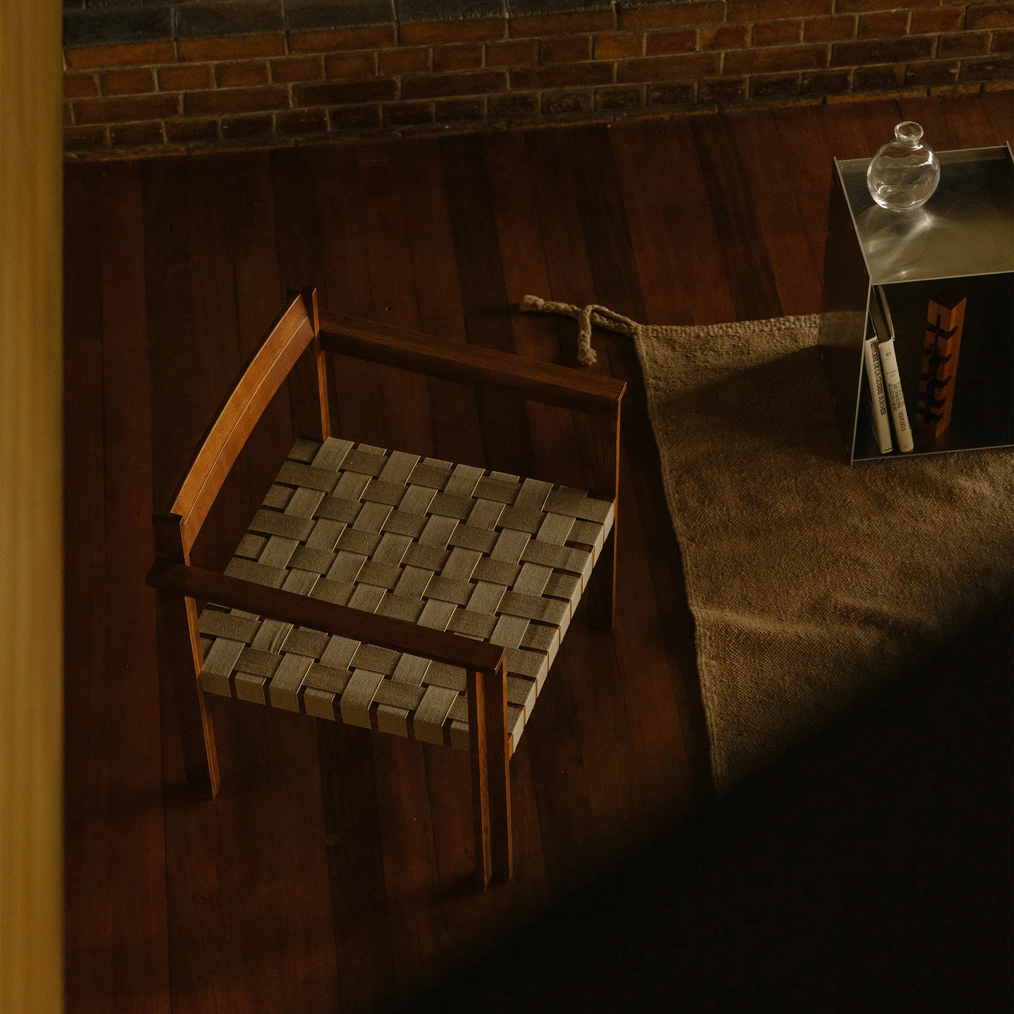 Symmetry Armrest Chair spisestuestol - 14