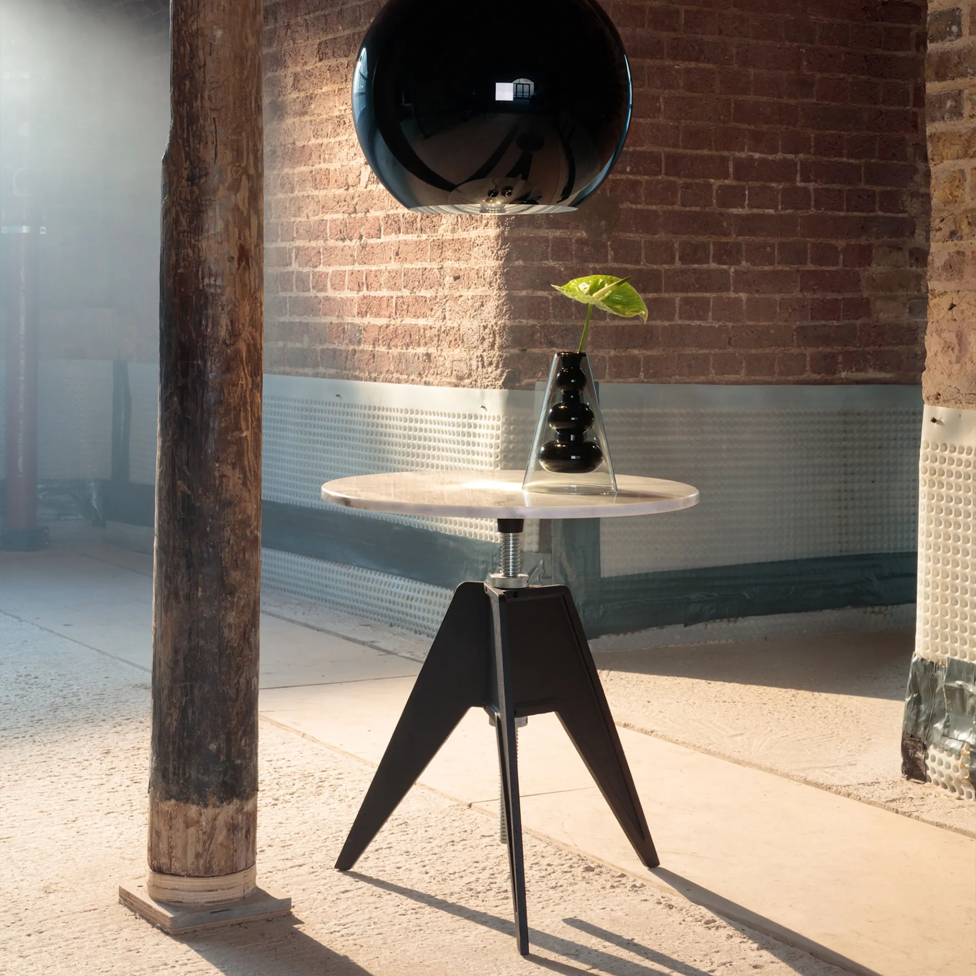 Screw Side Table - Tom Dixon - NO GA