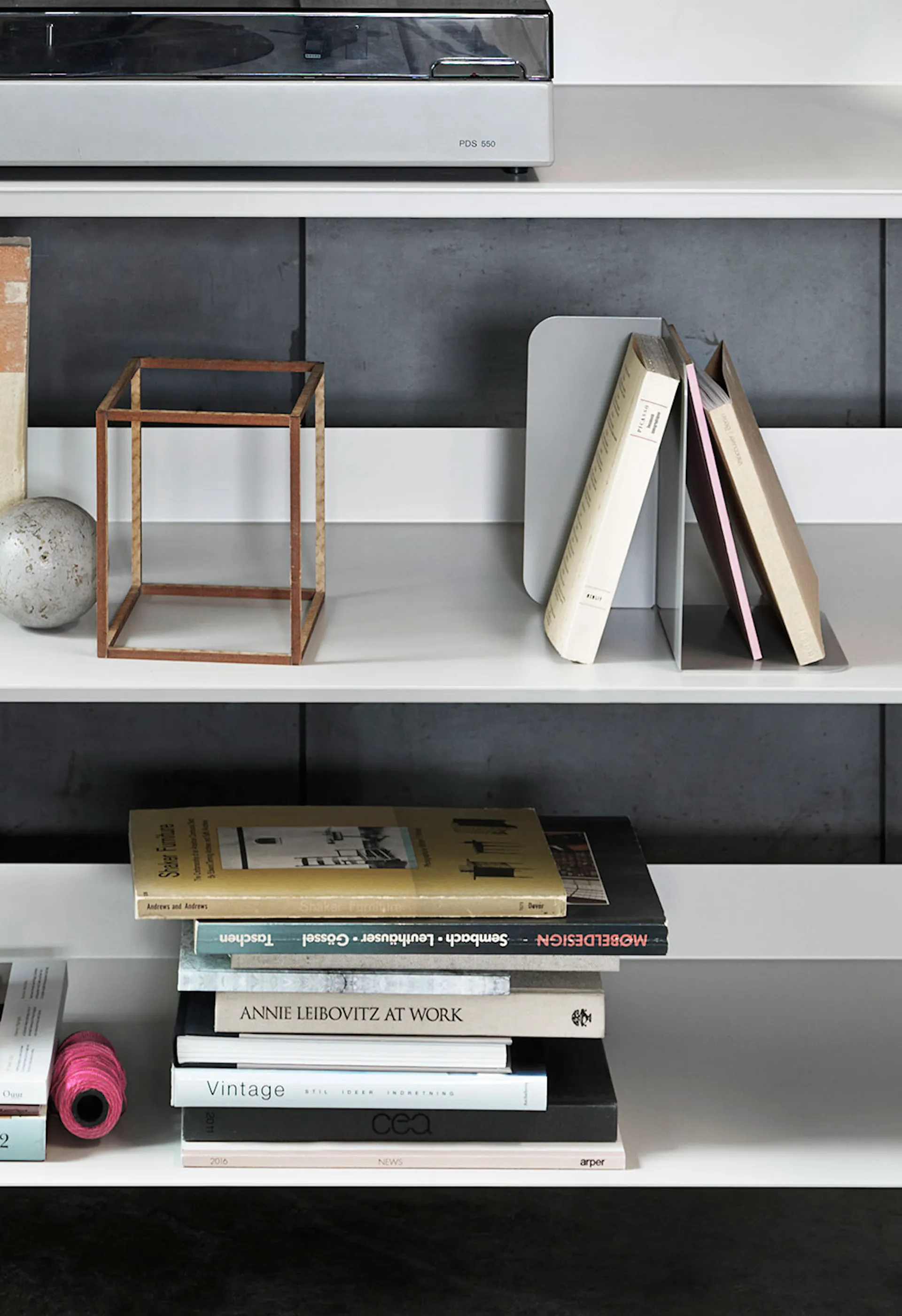 Compile Bookend - Muuto - Cecilie Manz - NO GA