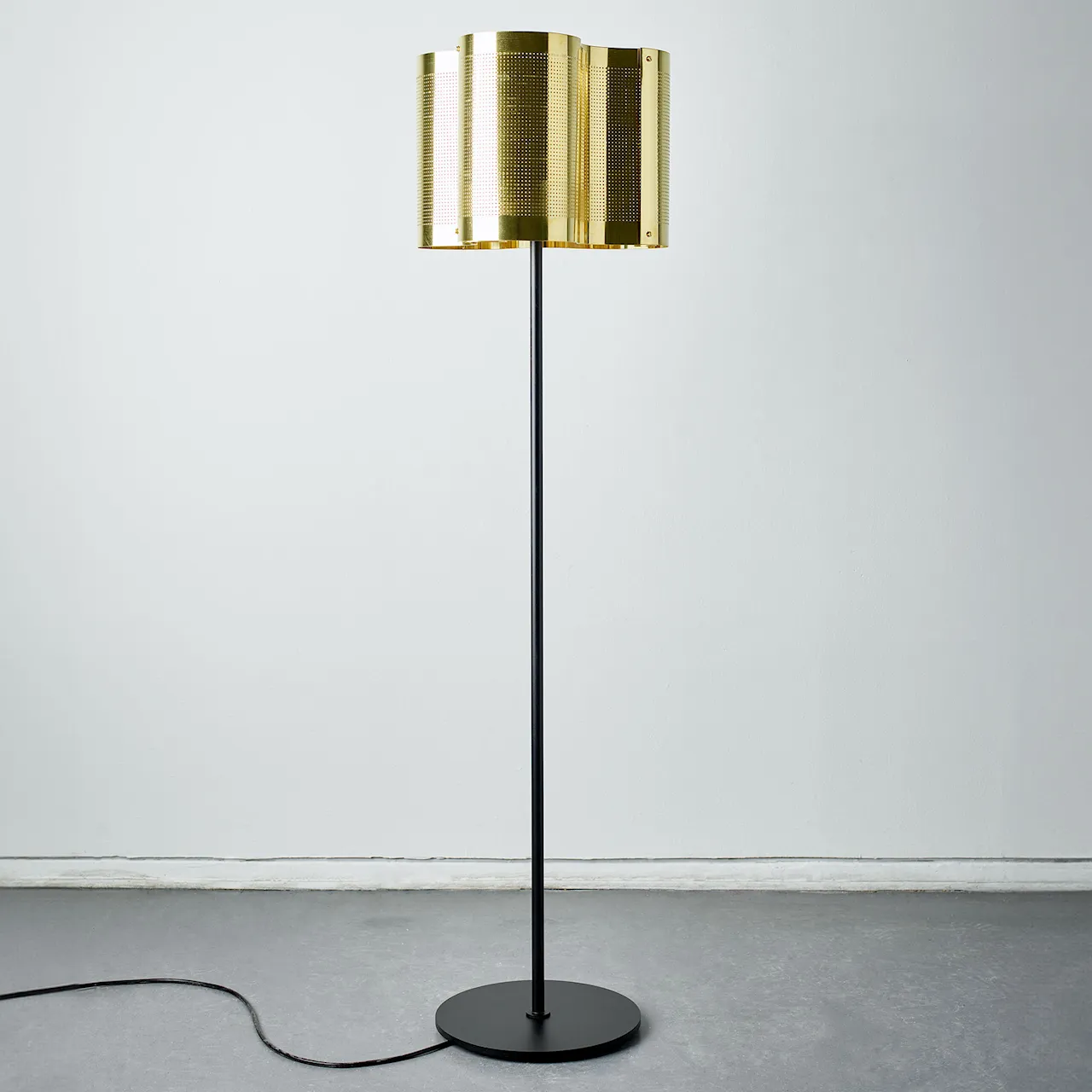 Snäcka gulvlampe kobber