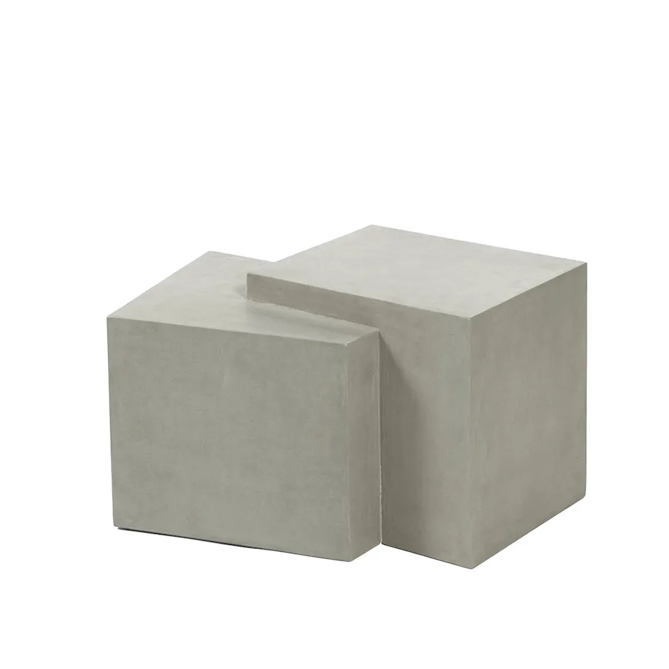 Bent sidebord betong