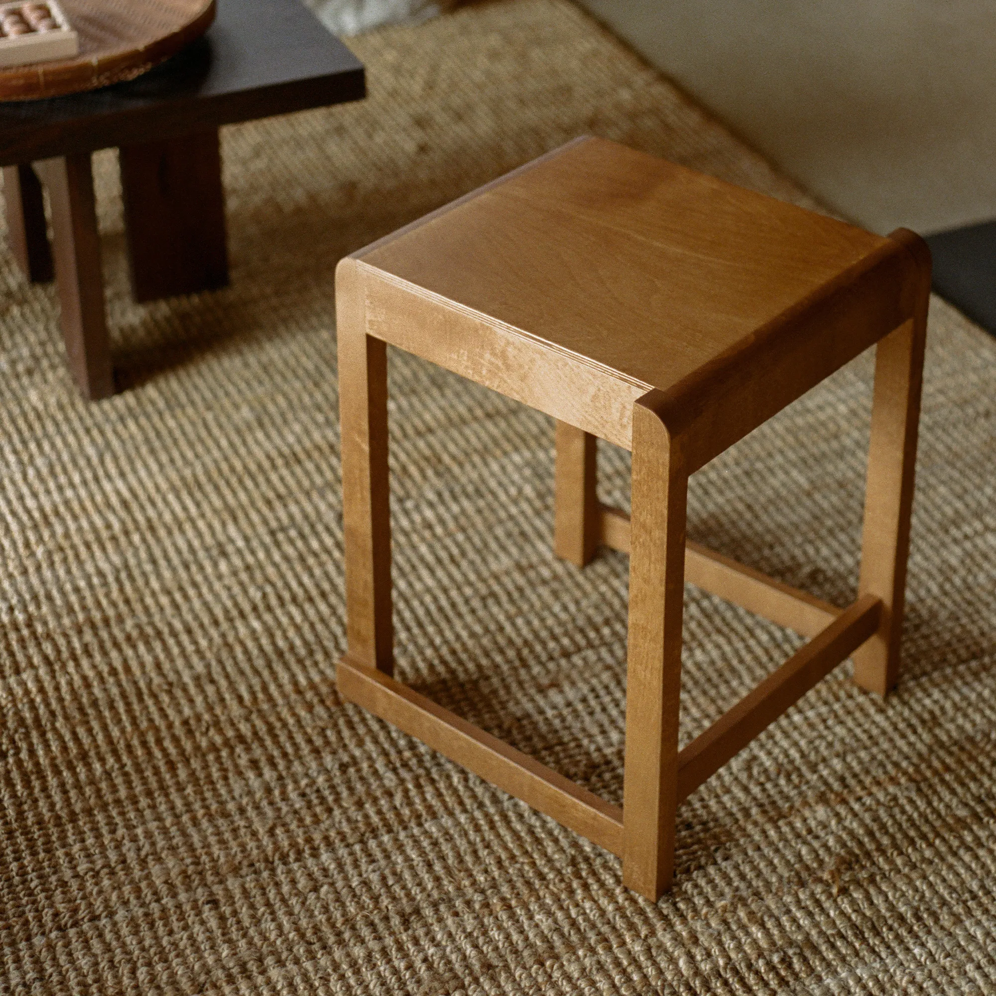 Low Stool 01 krakk - 5