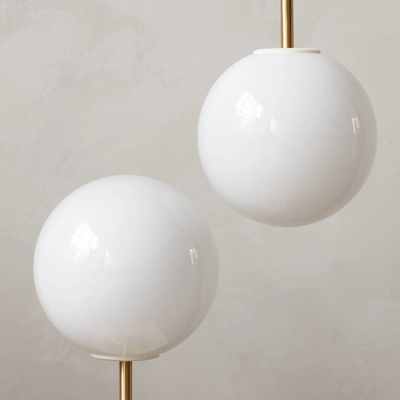 TR Bulb Pendant Black, Matt Opal Bulb