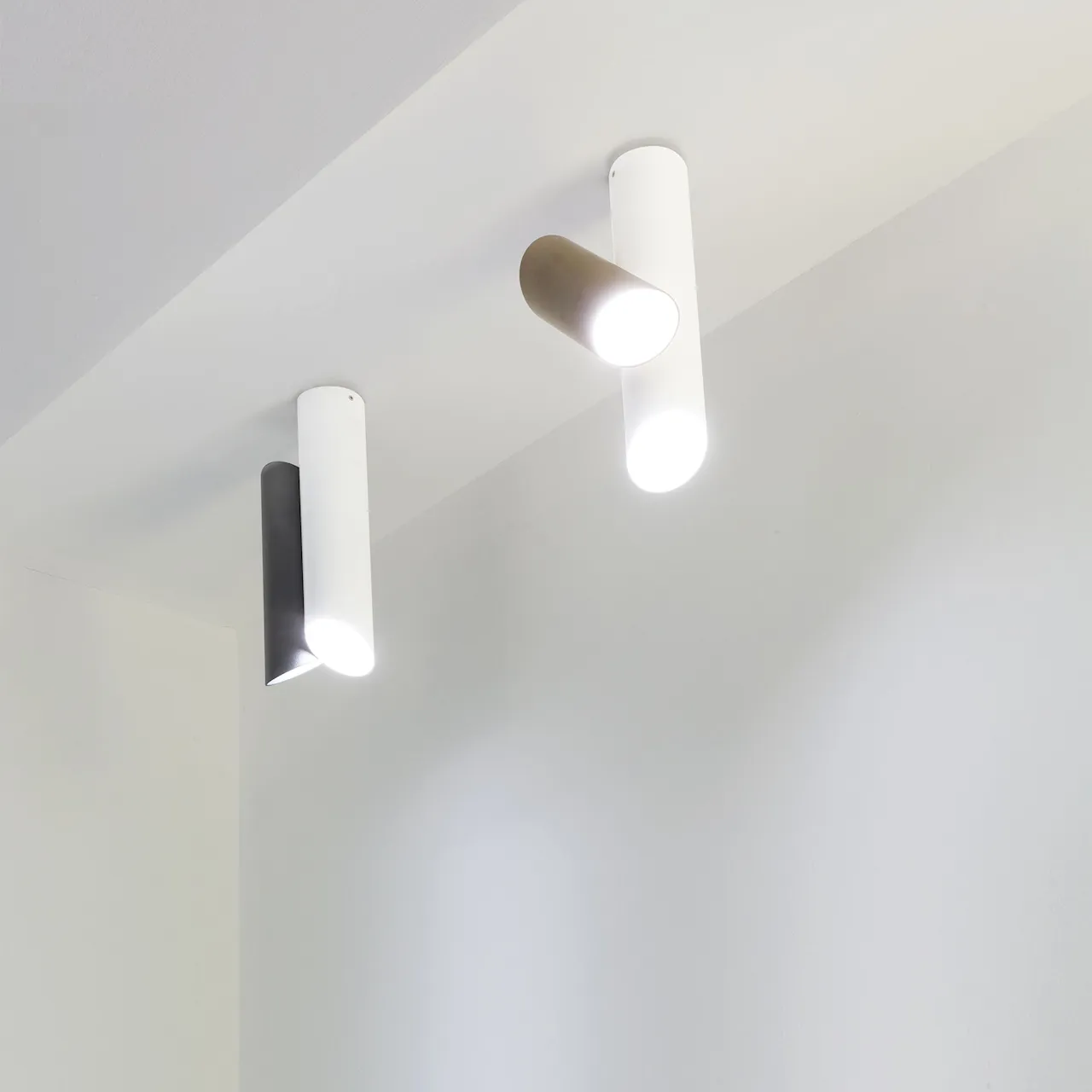 Tubes Large - Vegglampe