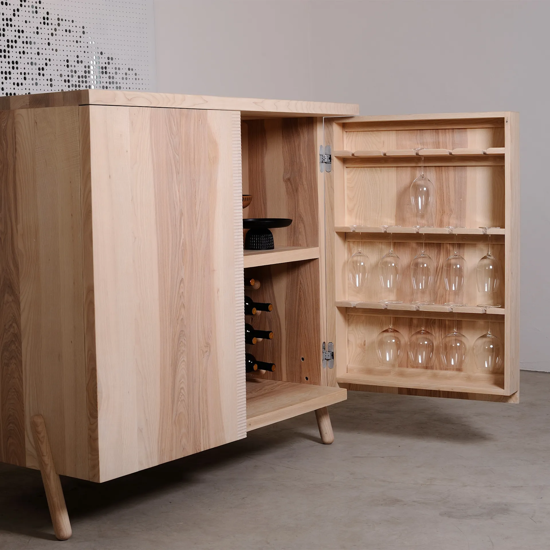 Vinko Wine Cabinet - Zanat - Harri Koskinen - NO GA