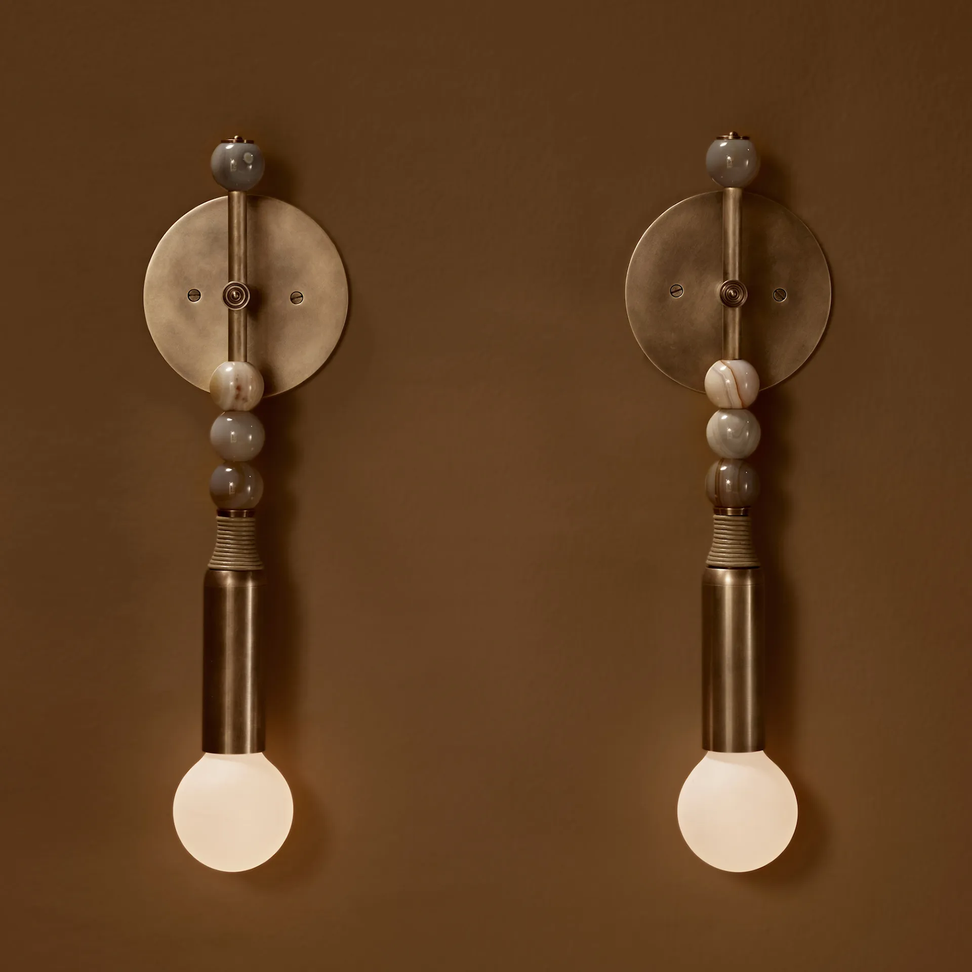 Talisman : 1 Sconce - Aged Brass - Apparatus - NO GA