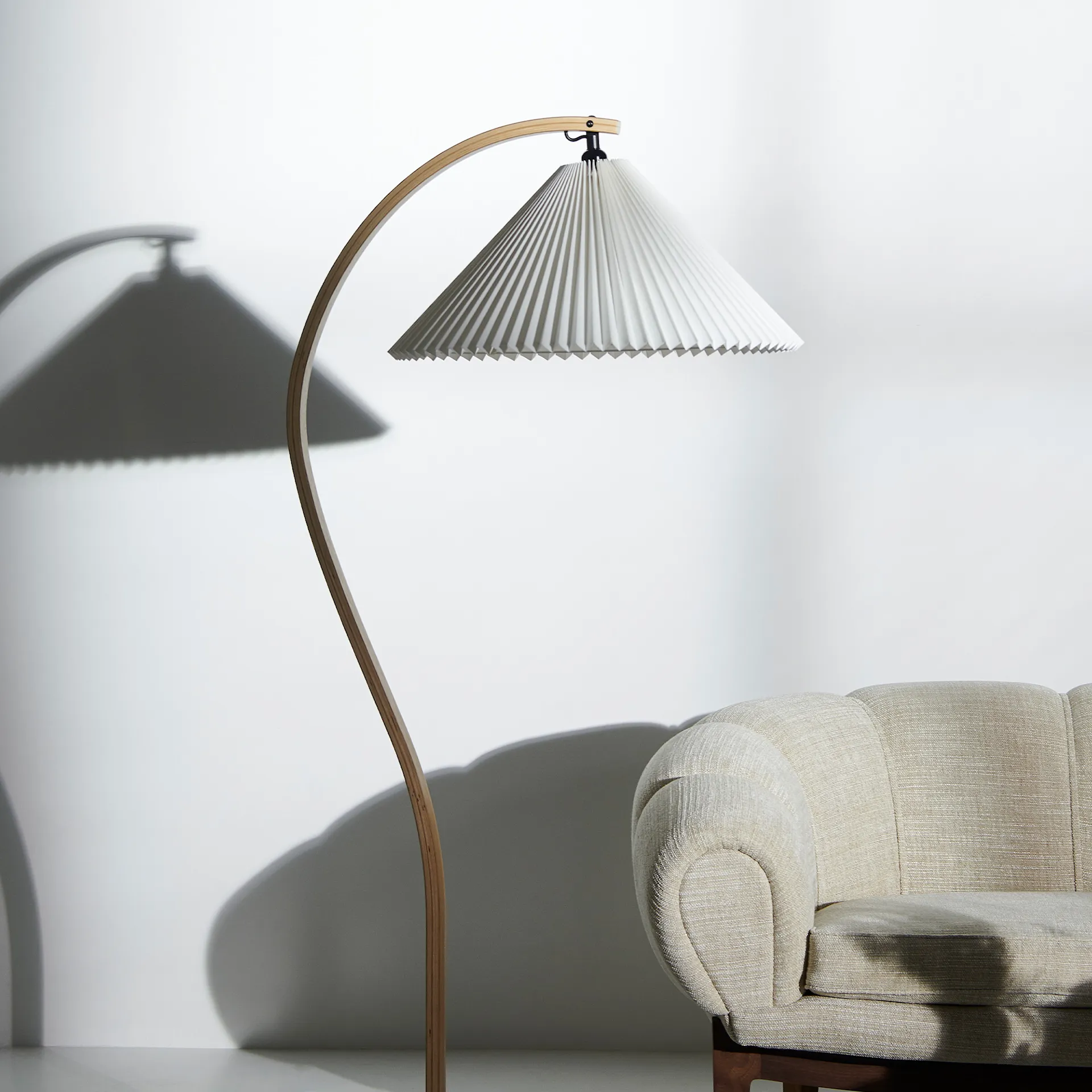 Timberline Floor Lamp - Gubi - NO GA