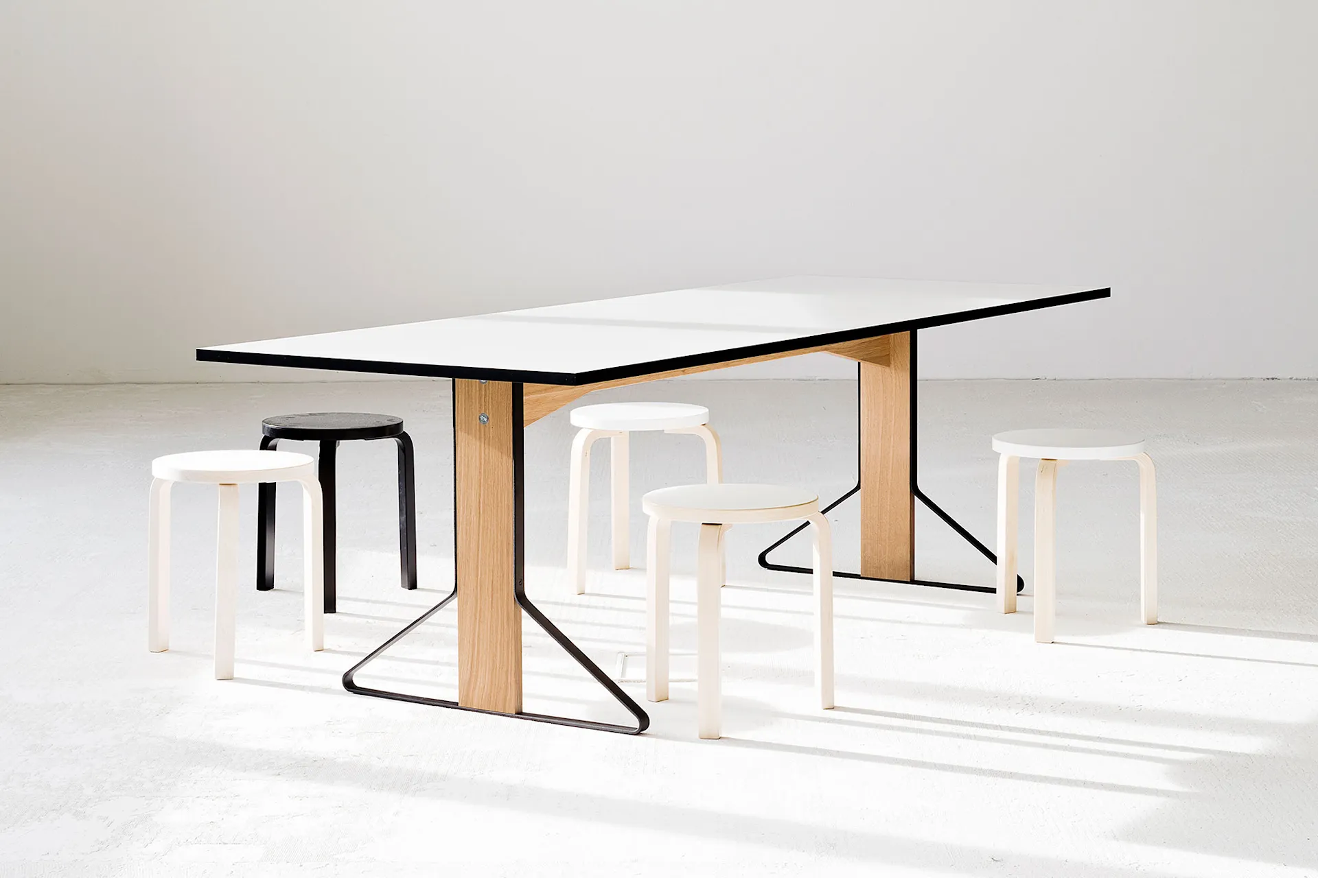 Kaari Bord REB 002 - Artek - Ronan & Erwan Bouroullec - NO GA