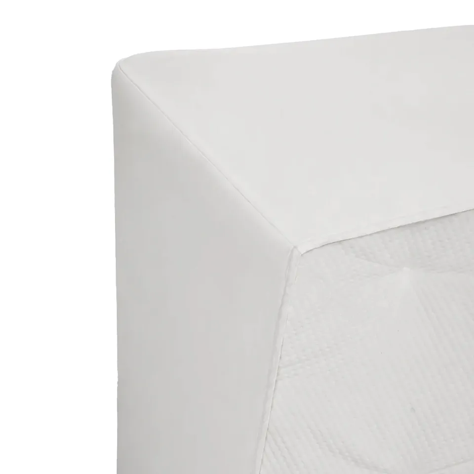 Edge Ogland White vattert laken