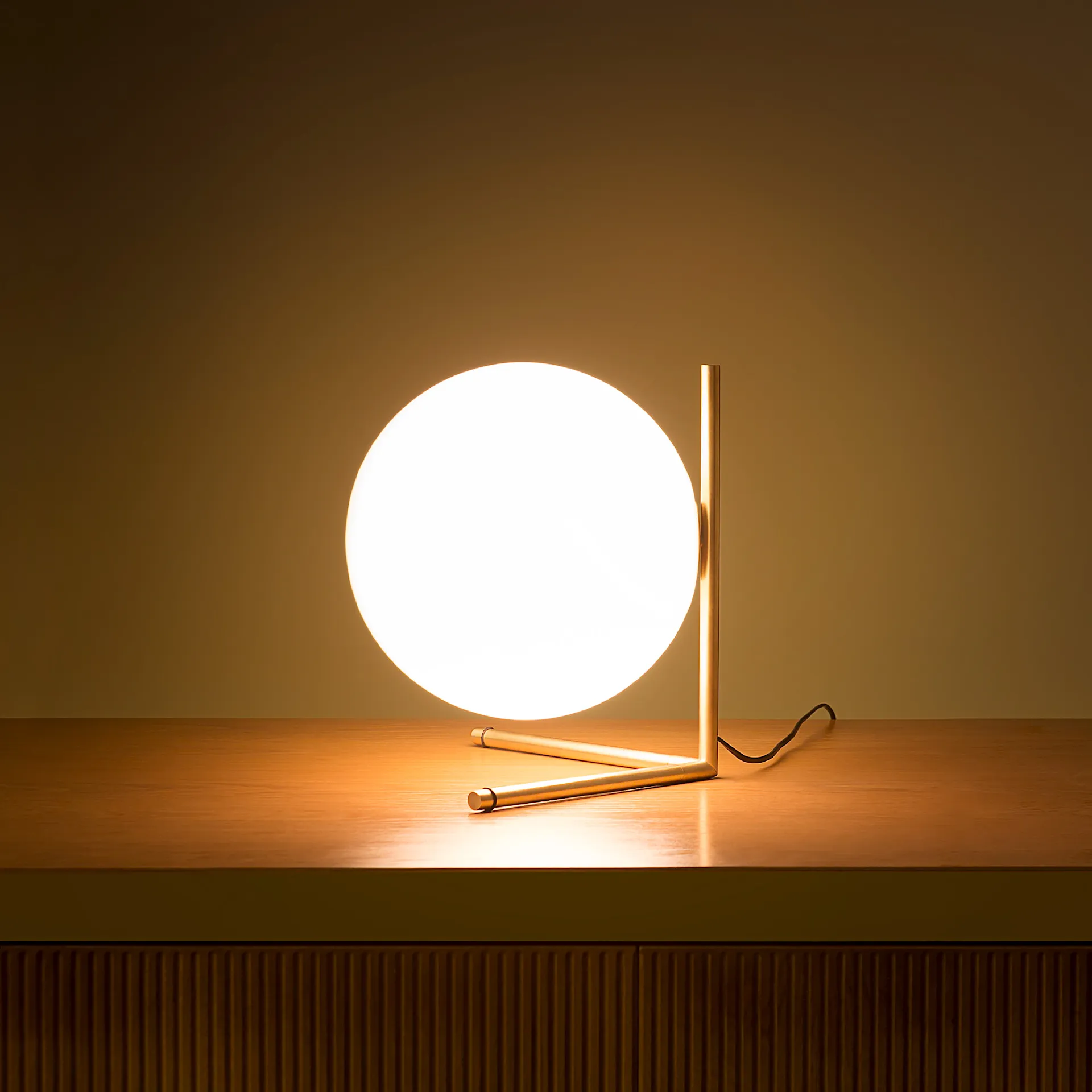 IC T3 bordlampe - Flos - Michael Anastassiades - NO GA