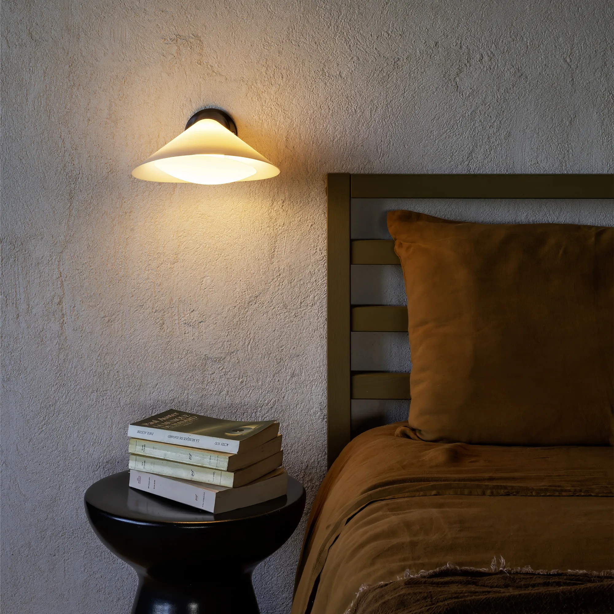 Plume SW vegglampe med knapp - 5